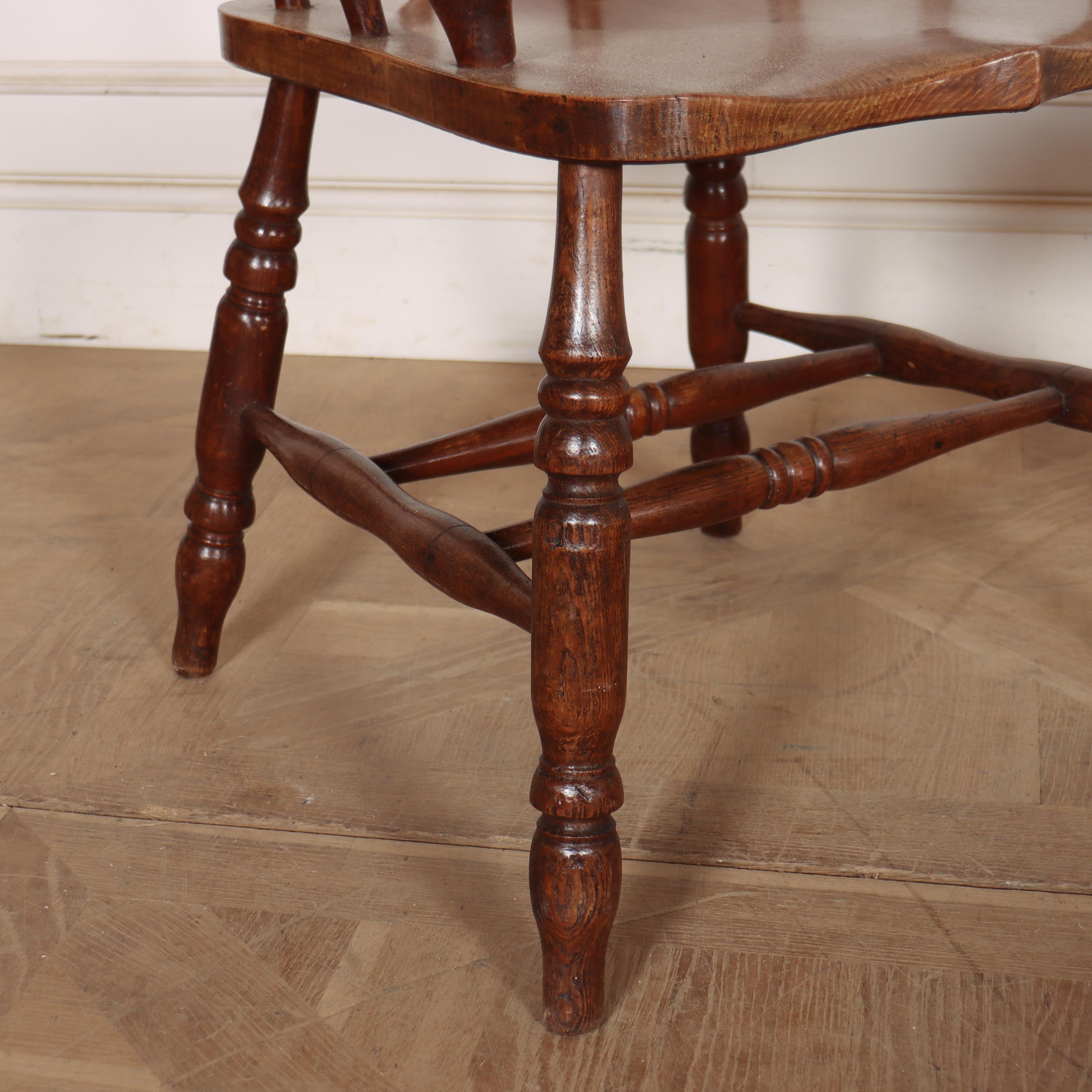 Paar englische Smokers Bow Arm Chairs (Viktorianisch) im Angebot