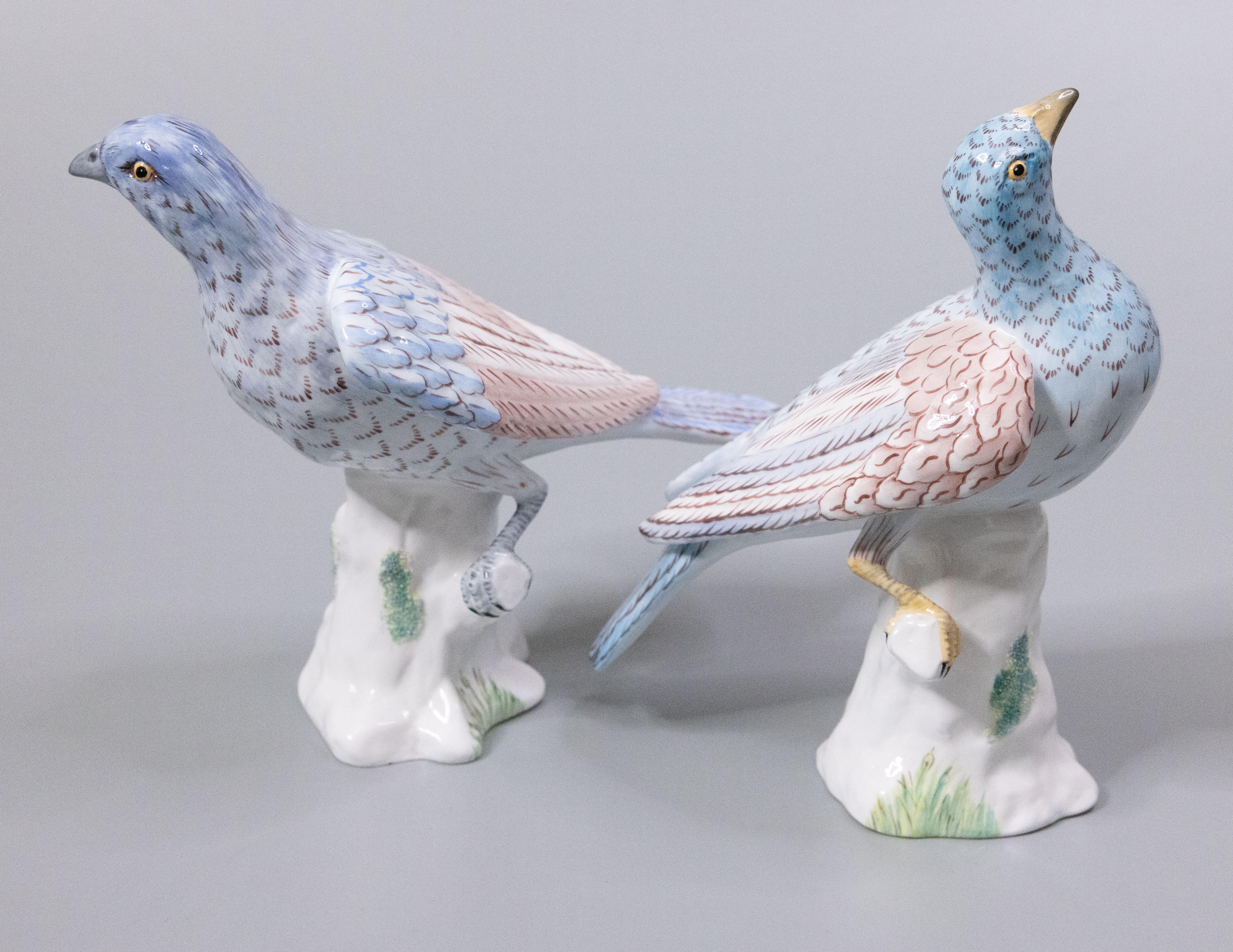 Pair of English Staffordshire Birds, Signed M. Doubell Miller, C. 1930 In Good Condition For Sale In Pearland, TX