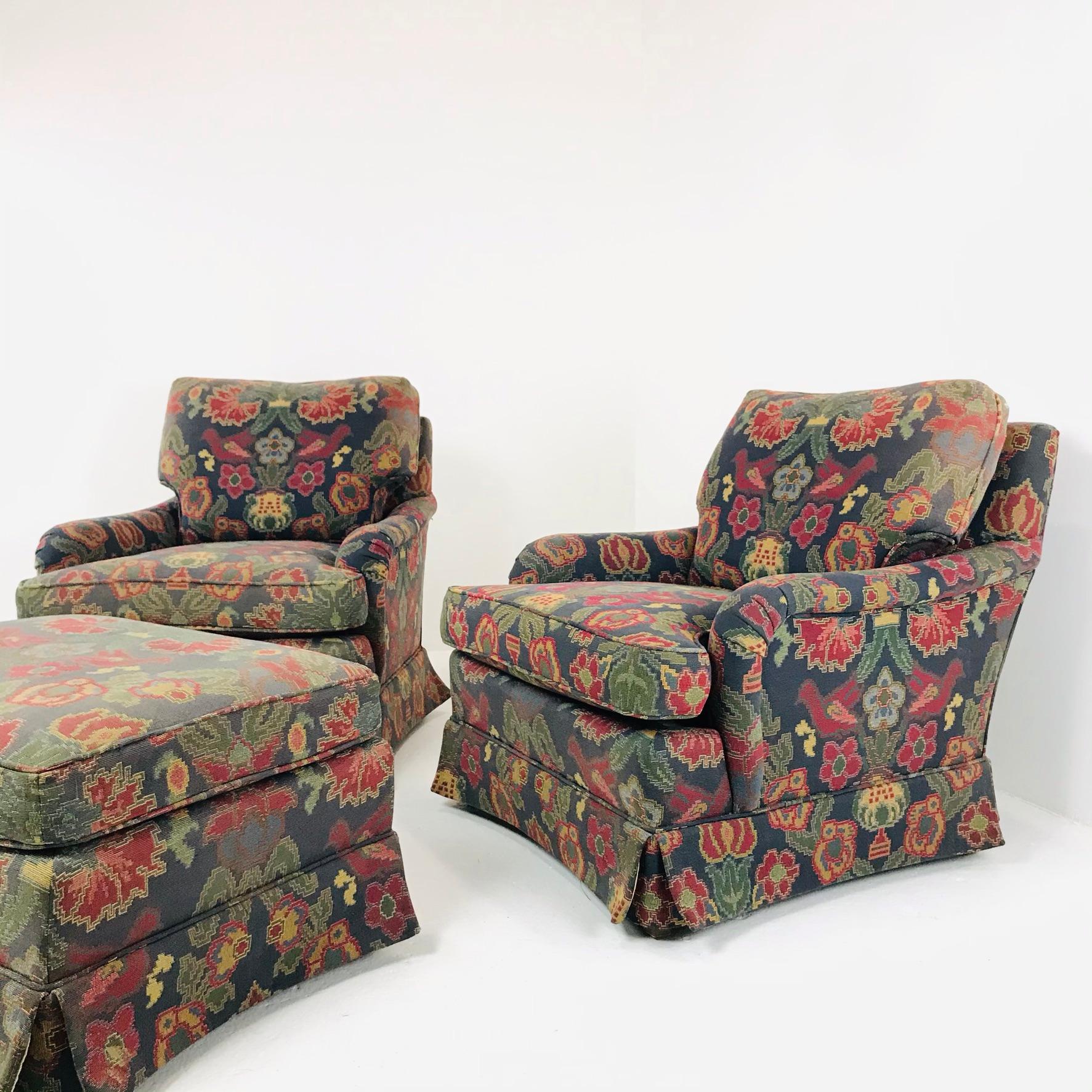 Pair of English Style Lounge Chairs with Ottoman by Baker Furniture Co. In Good Condition In Dallas, TX
