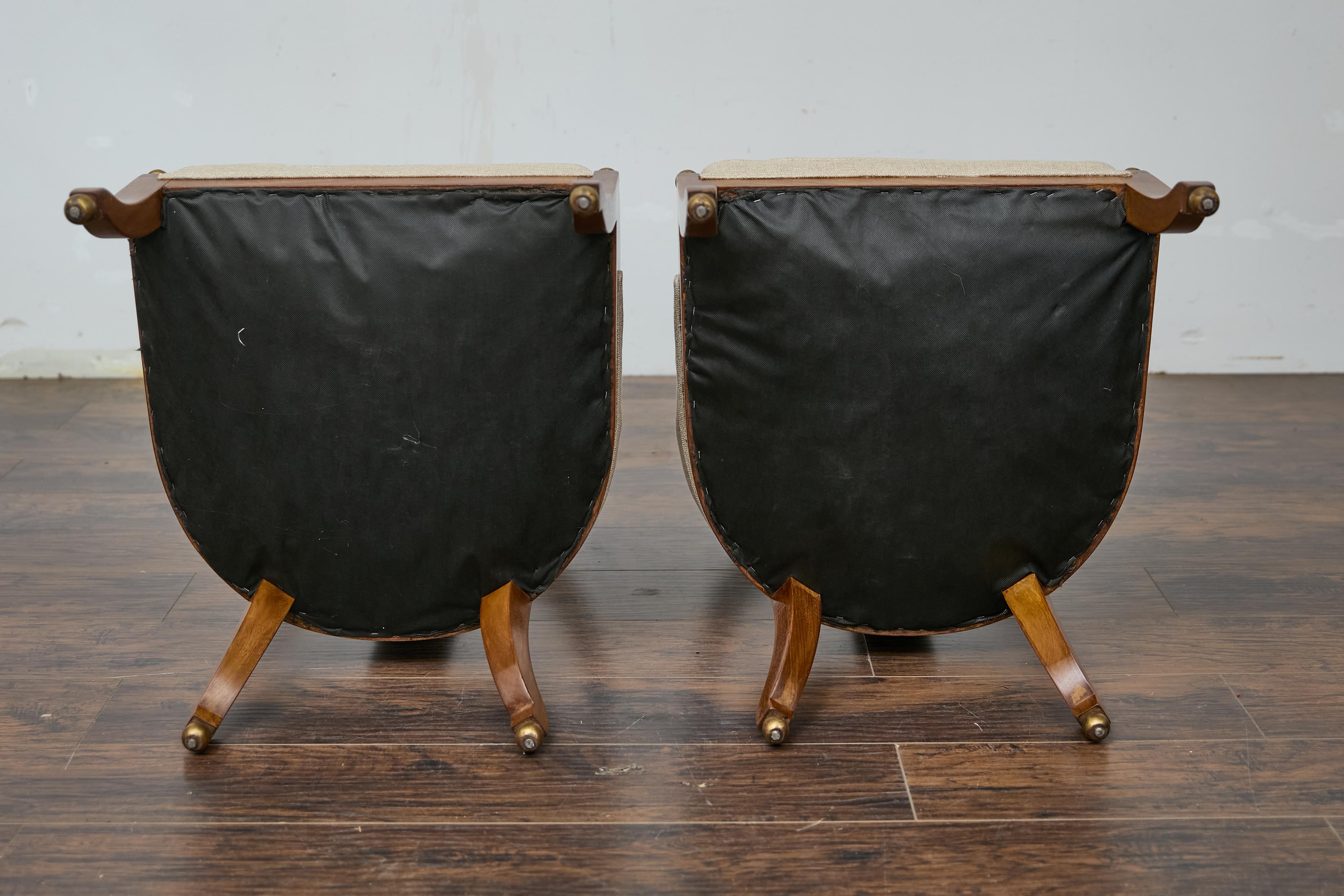Paire de chaises à cuillère de style Upholstering circa 1920 avec coussins d'assise tapissés en vente 6