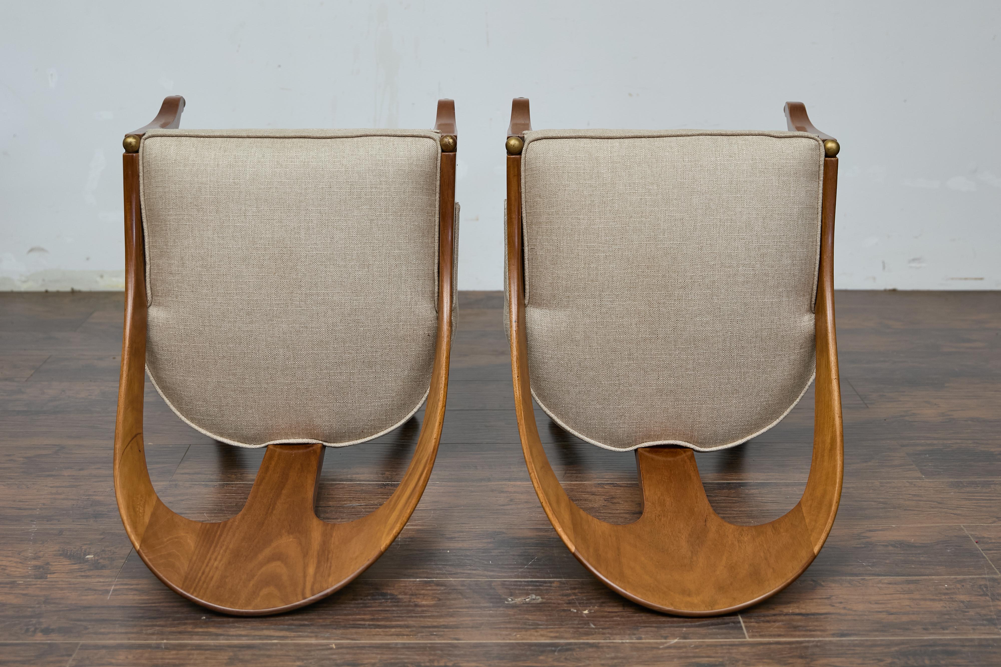 Paire de chaises à cuillère de style Upholstering circa 1920 avec coussins d'assise tapissés en vente 8