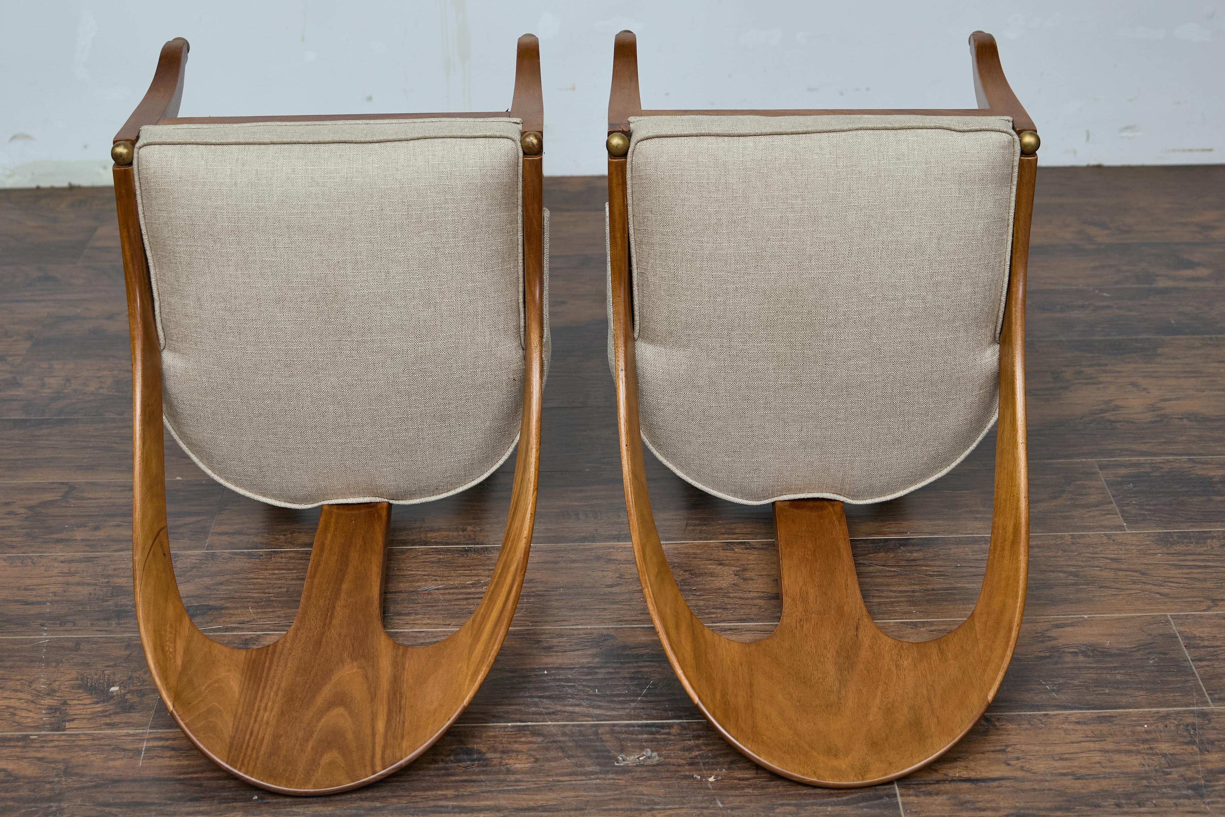 Paire de chaises à cuillère de style Upholstering circa 1920 avec coussins d'assise tapissés en vente 9