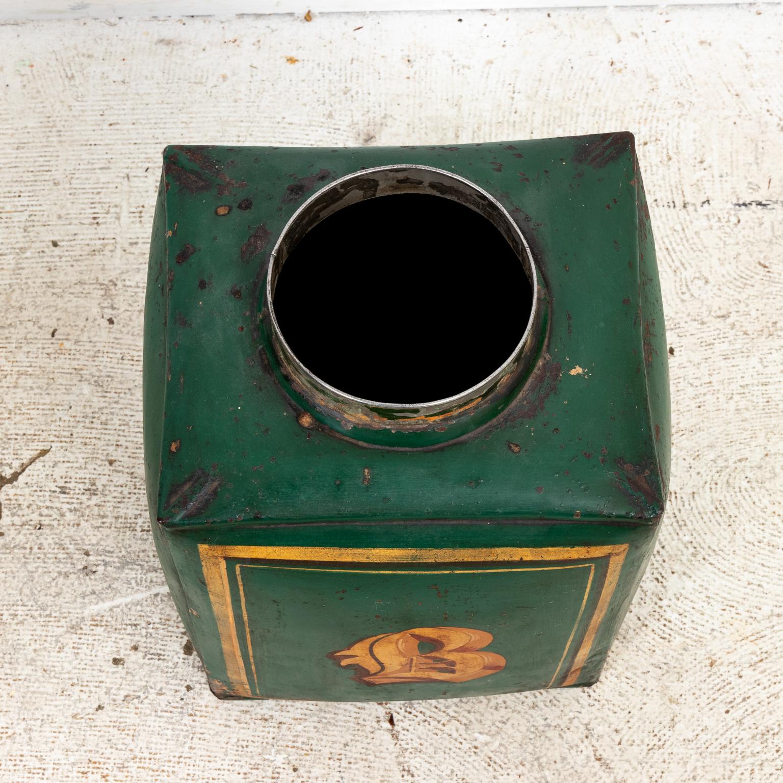 Tin Pair of English Tea Canisters 19th Century For Sale