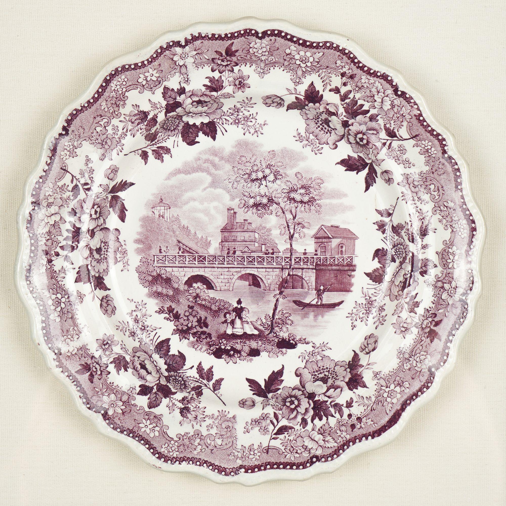 Pair of English transfer tea plates with two views of Philadelphia, c. 1835 For Sale 1