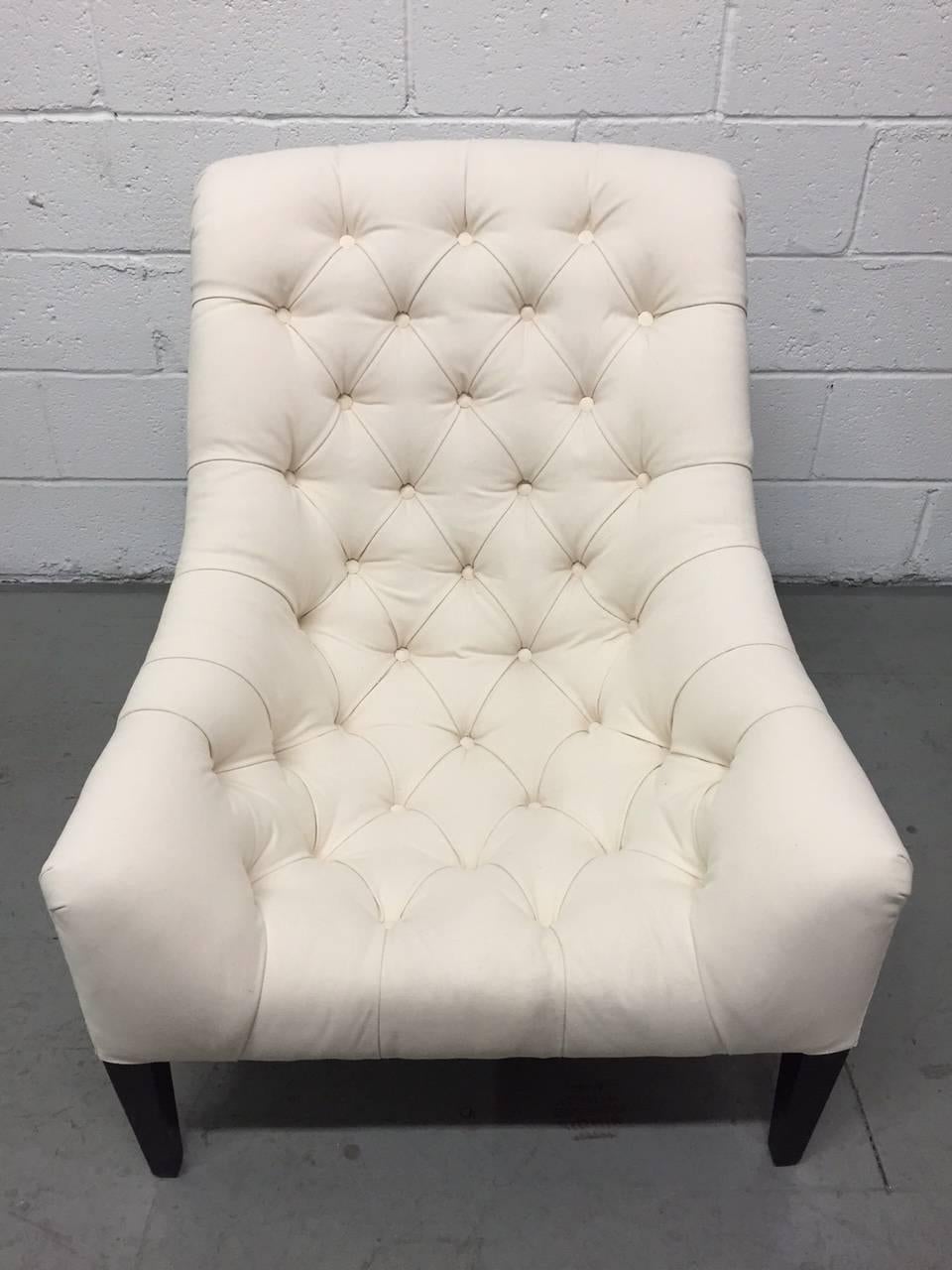 Pair of English Tufted Edwardian Style Lounge Chairs In Good Condition For Sale In New York, NY