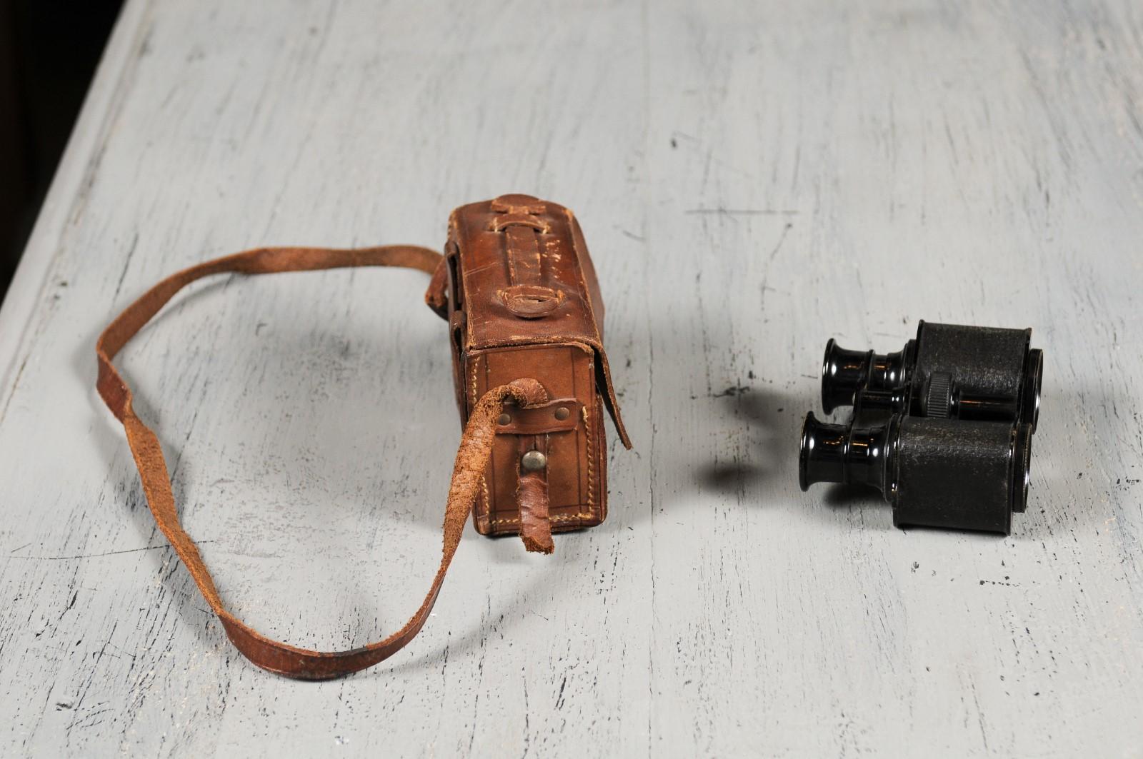 20th Century Pair of English Turn of the Century 1900s Binoculars with Original Leather Case