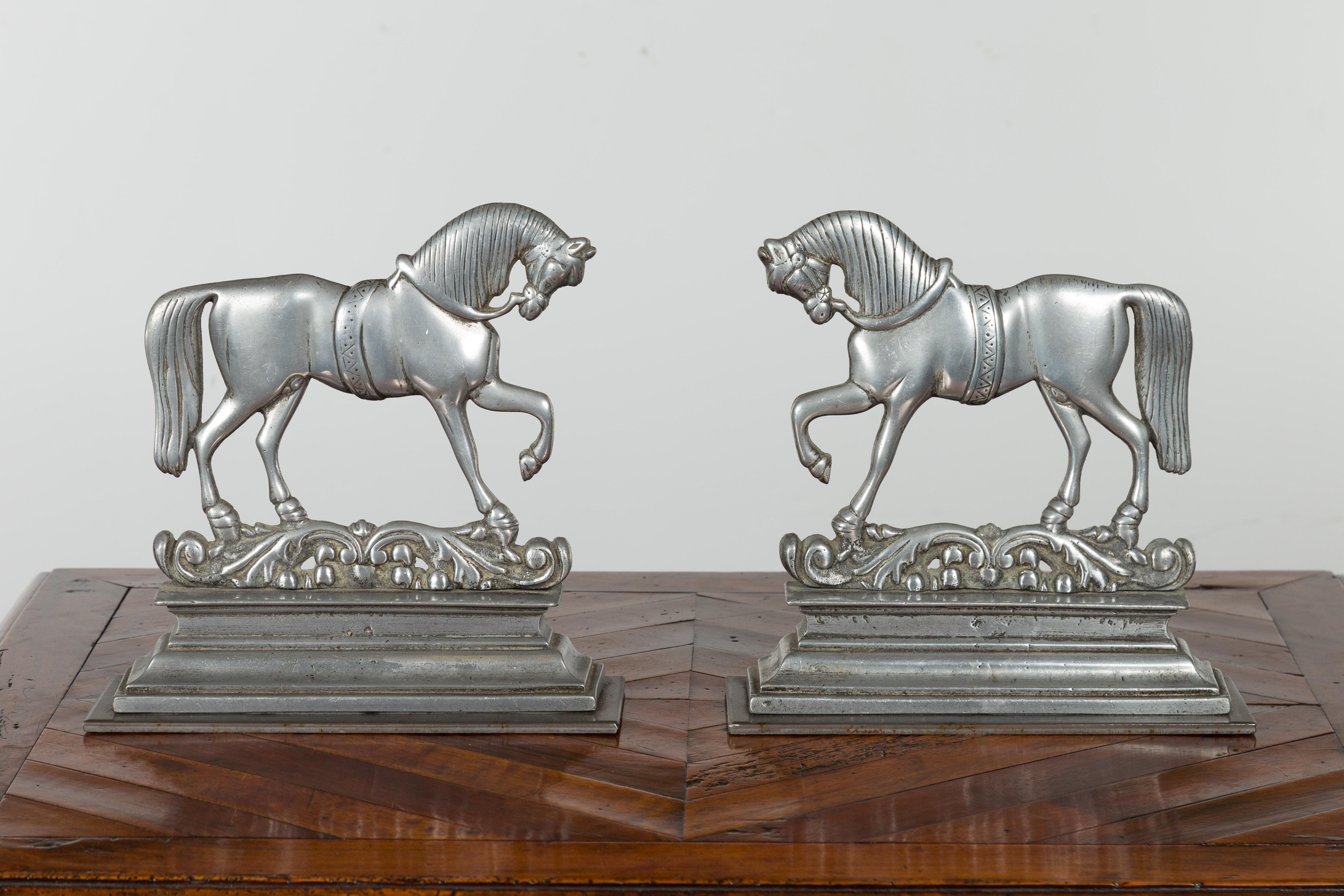 20th Century Pair of English Turn of the Century Metal Bookends Depicting Prancing Horses For Sale
