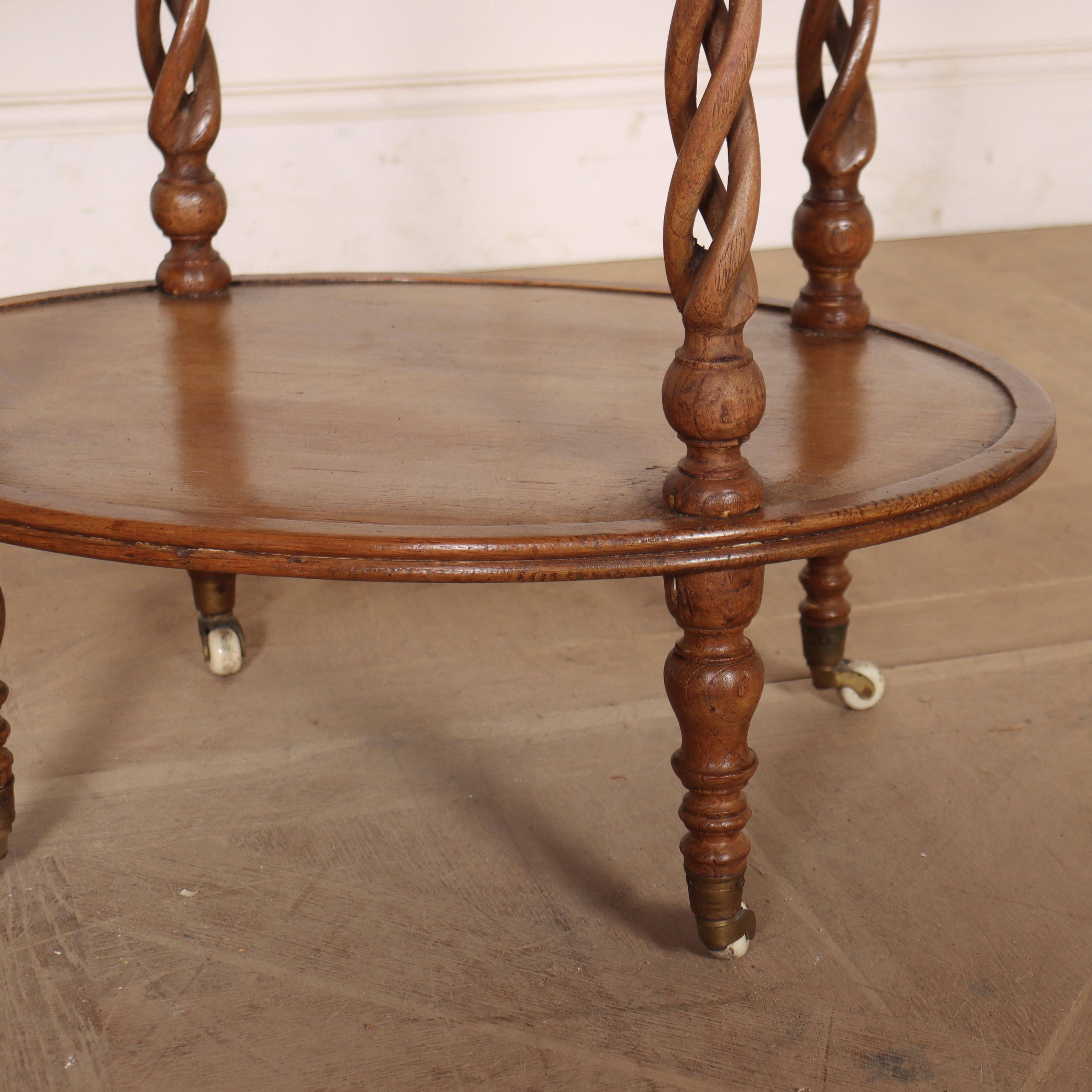 Sculpté Pair of English Two Tier Lamp Tables en vente