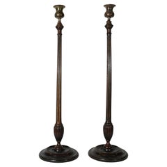 Paire de chandeliers anglais d'une hauteur inhabituelle, début du 19e siècle