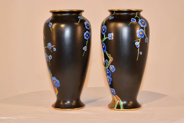 Pair of English Vases, circa 1920 at 1stDibs