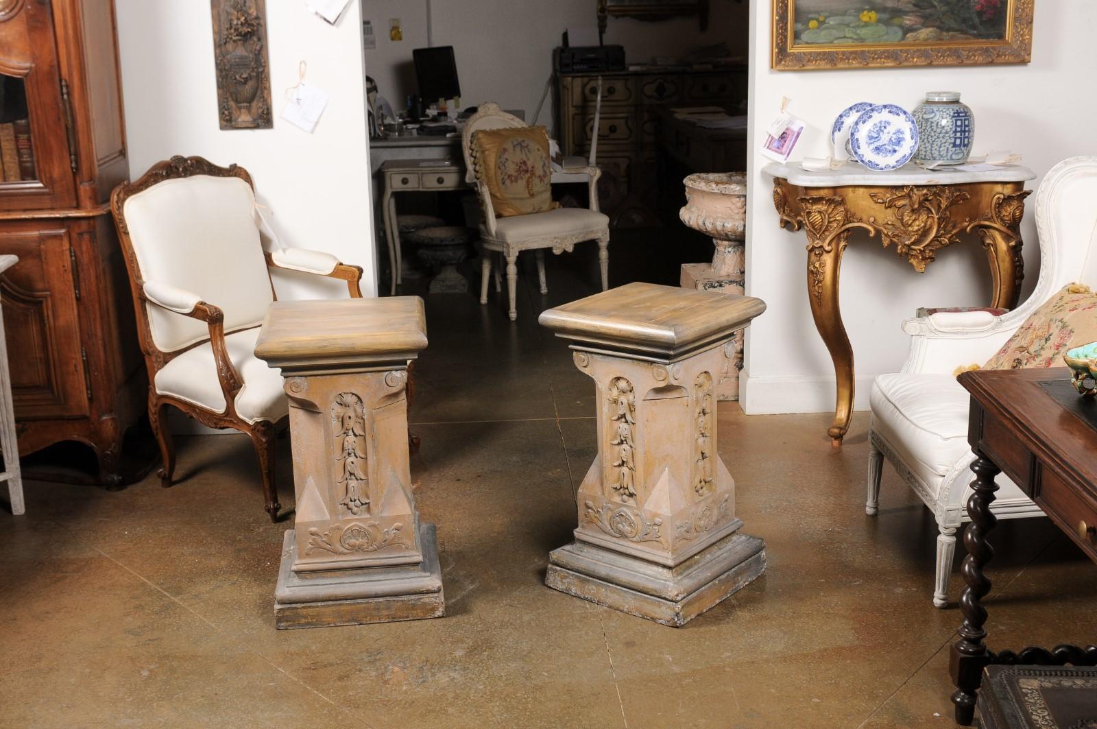 Pair of English Victorian 1870s Terracotta Pedestals with Campanula Motifs 9