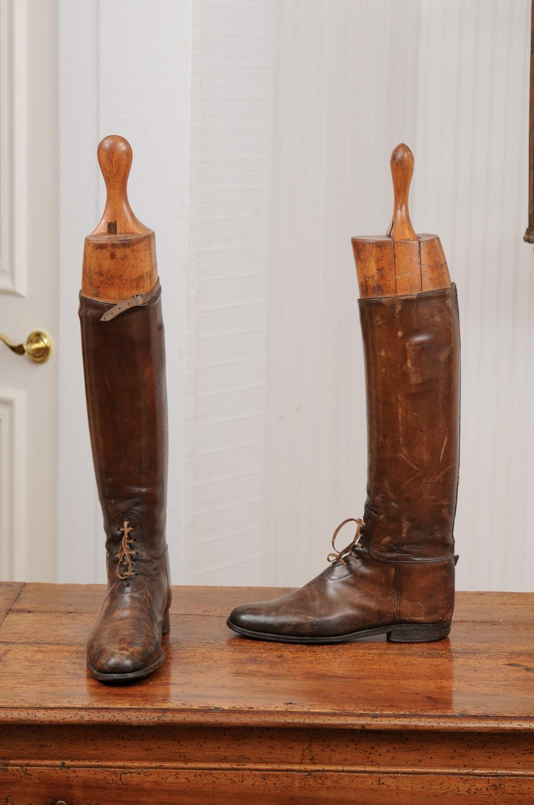 Pair of English Victorian 1890s Leather Laced Riding Boots with Boot Trees 6
