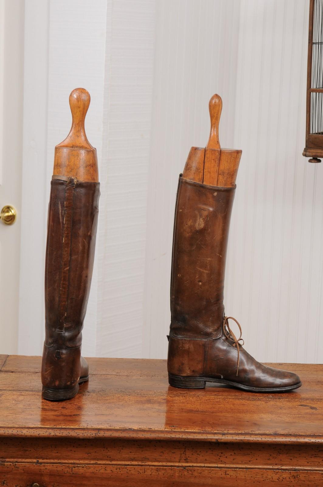 Pair of English Victorian 1890s Leather Laced Riding Boots with Boot Trees 2