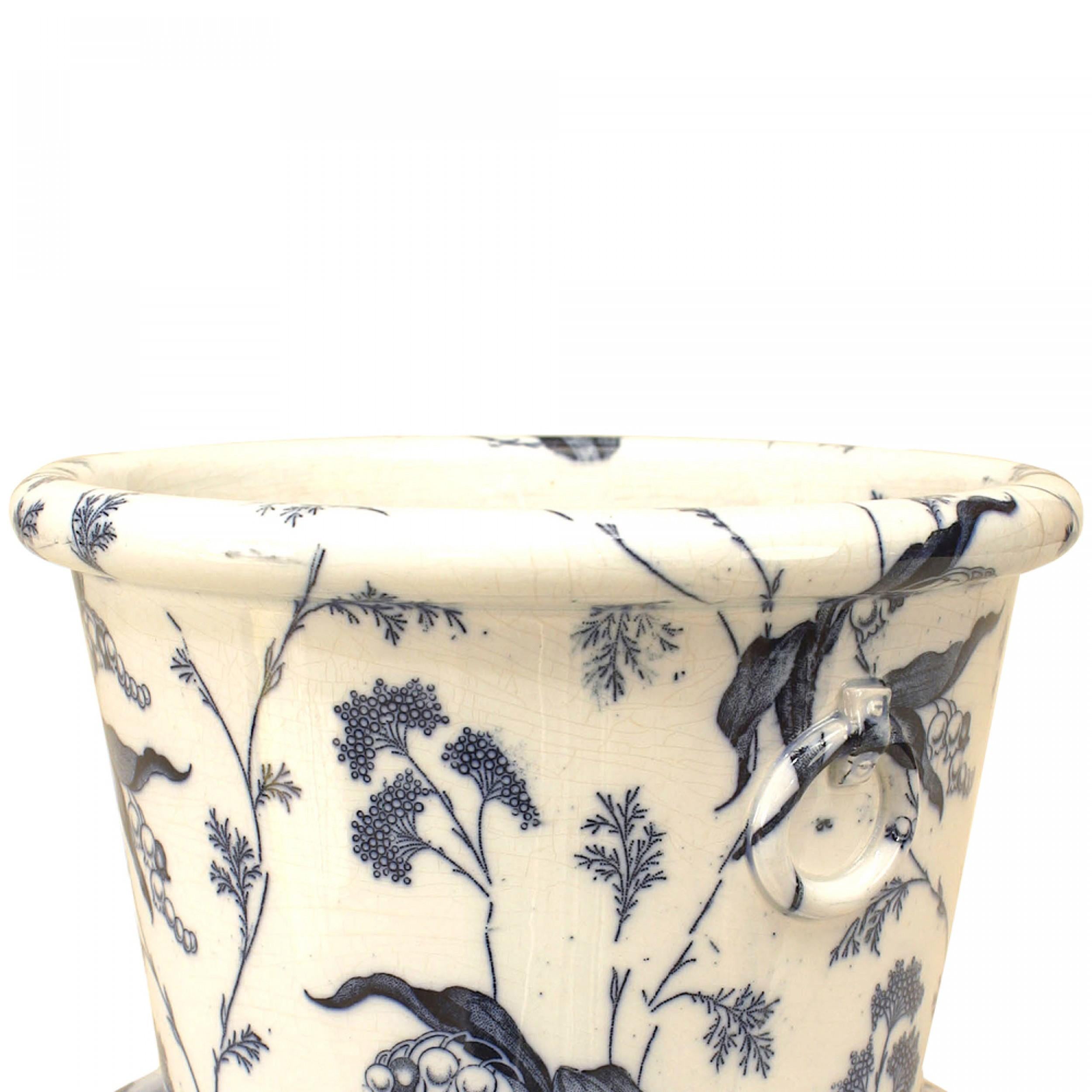 Victorien Paire de pots en céramique bleu et blanc de style victorien anglais en vente