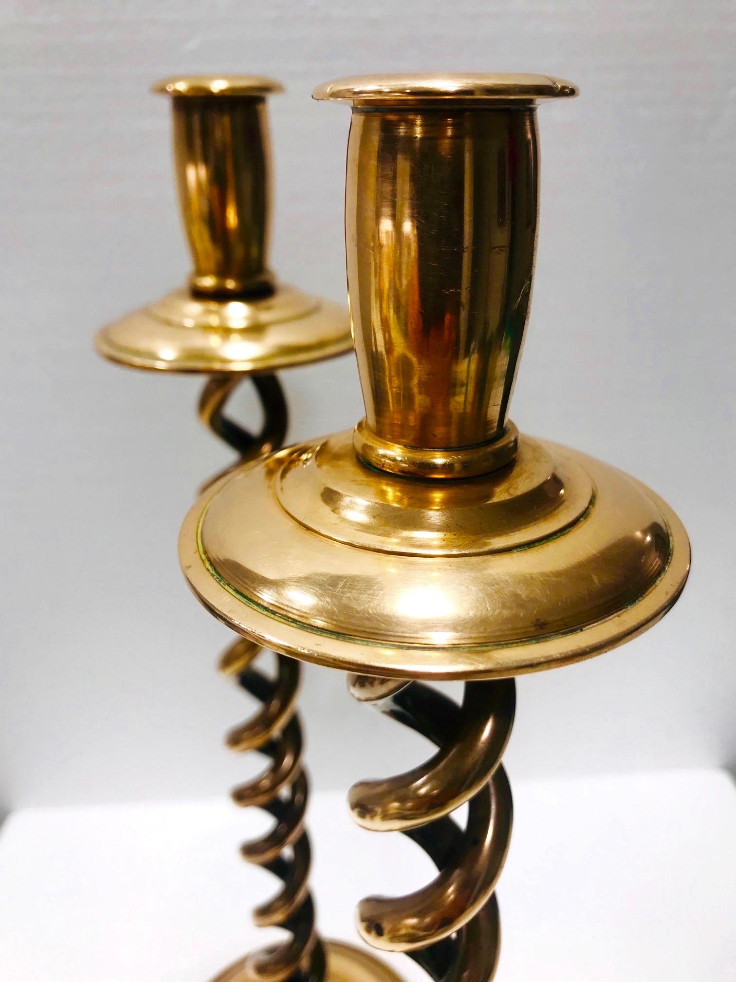 Pair of English Victorian Brass Spiral Candlesticks, Early 20th Century 3