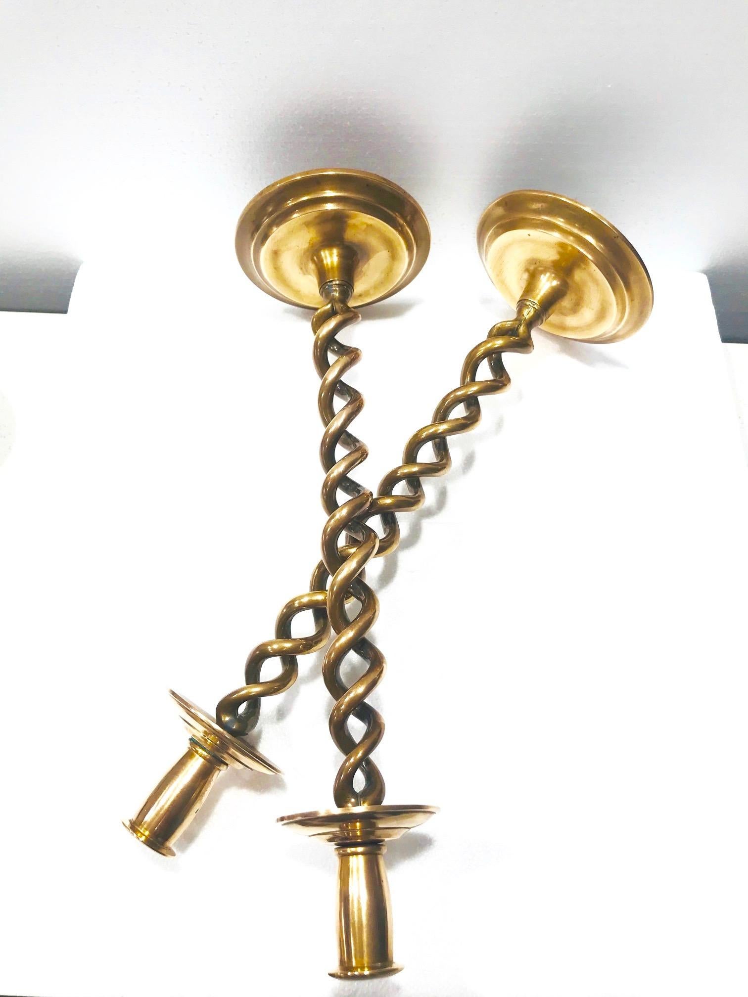 Pair of English Victorian Brass Spiral Candlesticks, Early 20th Century 4