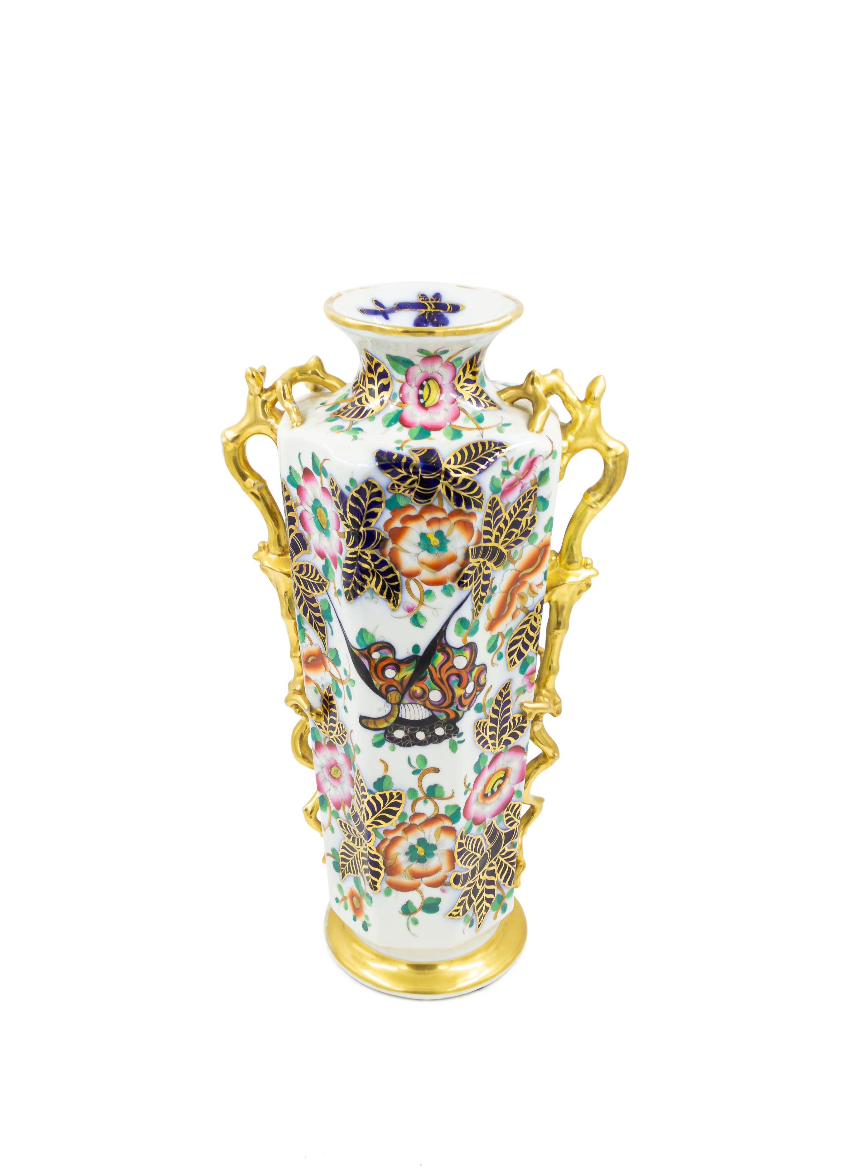 Pair of English Victorian Chinoiserie Porcelain Vases For Sale 8
