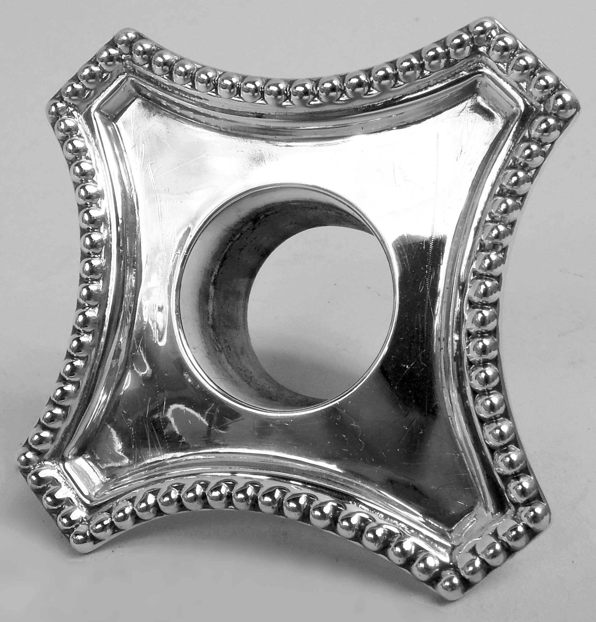 Argent sterling Paire de chandeliers à colonne de style néoclassique victorien anglais 1893 en vente