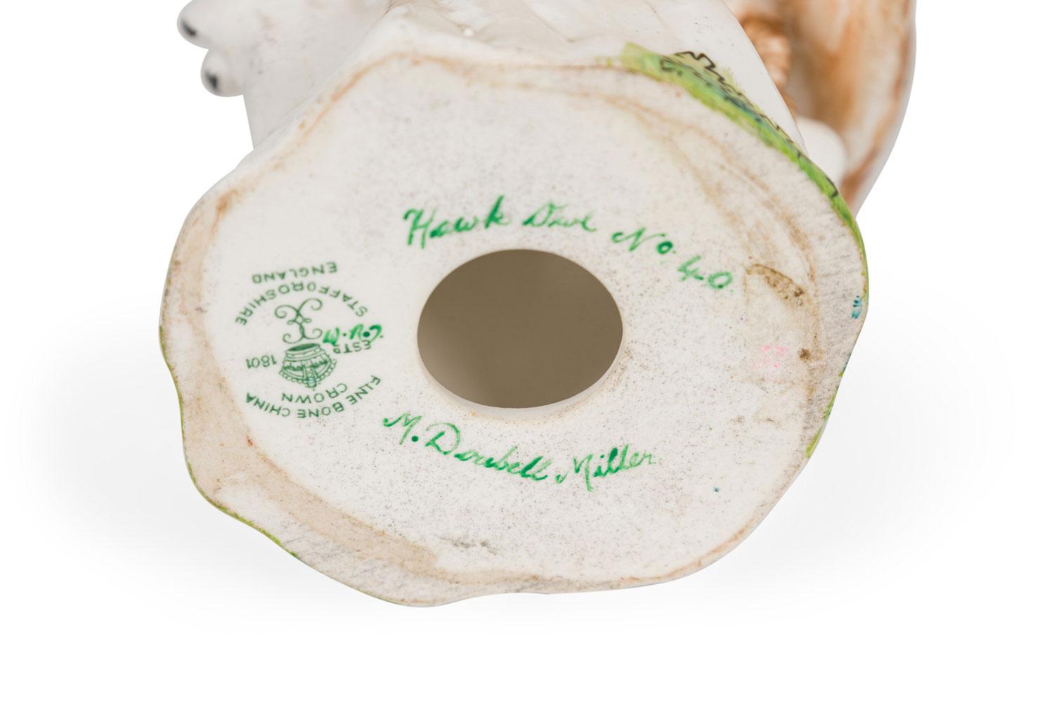 Paar englische viktorianische Staffordshire Kleine keramische Falken-Tauben Figuren im Angebot 7