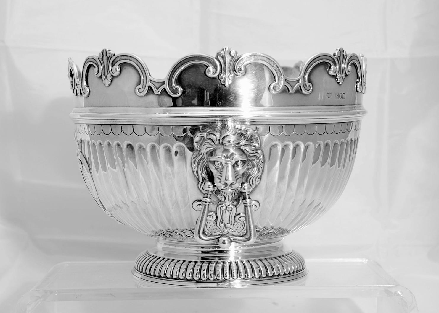 Late 19th Century Pair of English Victorian Sterling Silver Monteith Centerpiece Bowls