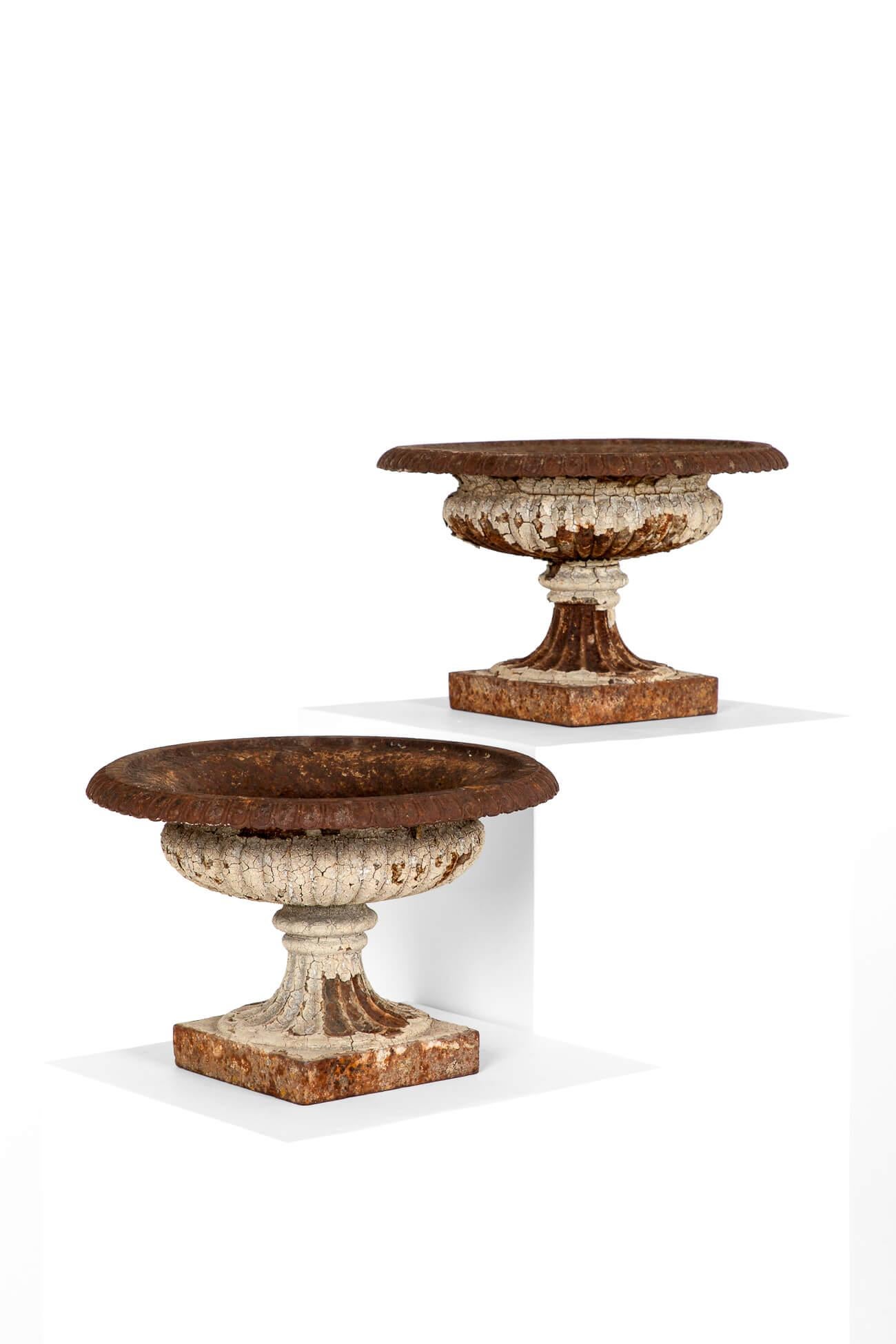 Apogée victorien Paire d'urnes Tazza victoriennes anglaises en vente