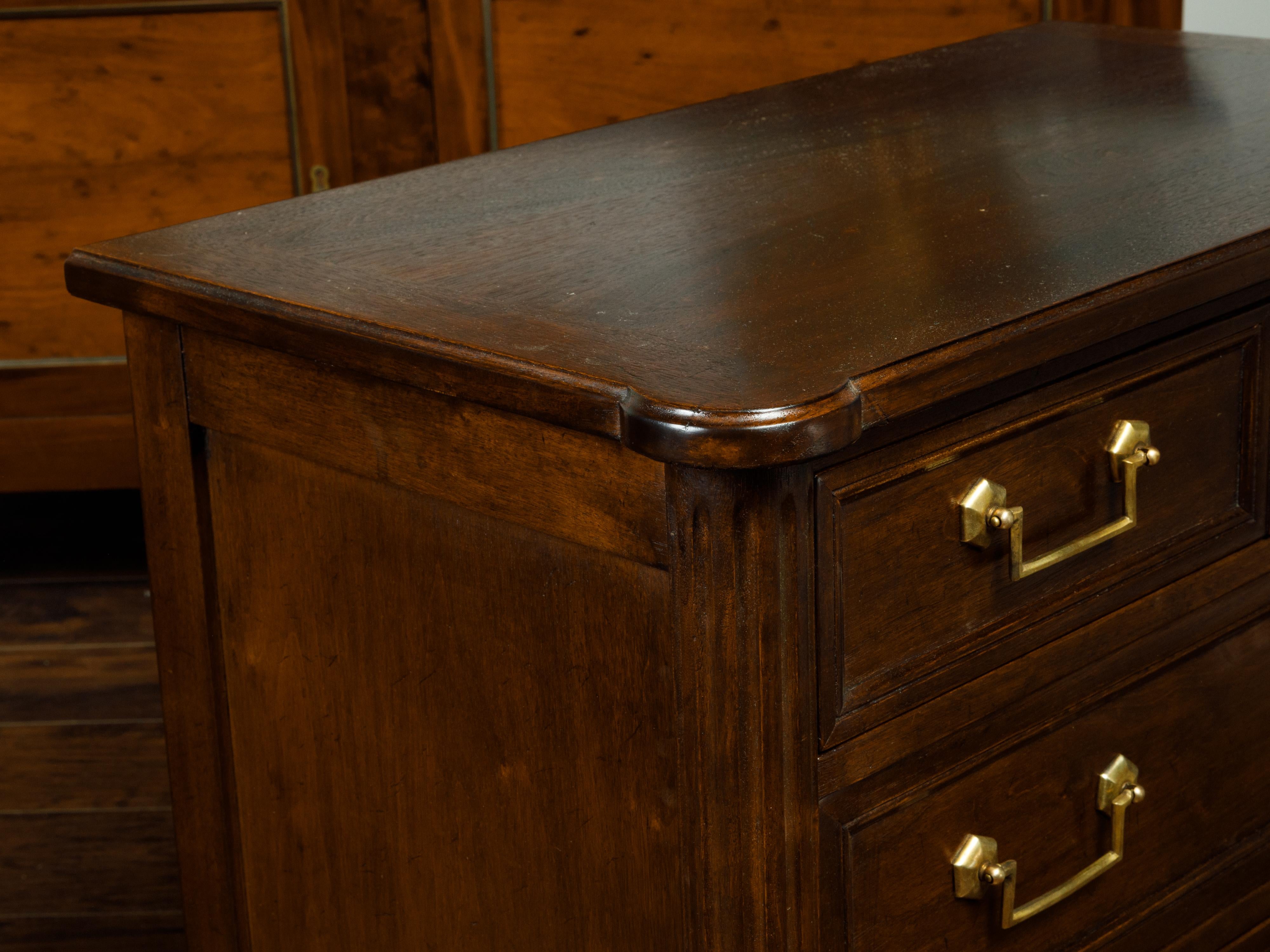 Pair of English Vintage Mahogany Commodes with Four Drawers and Brass Hardware 5
