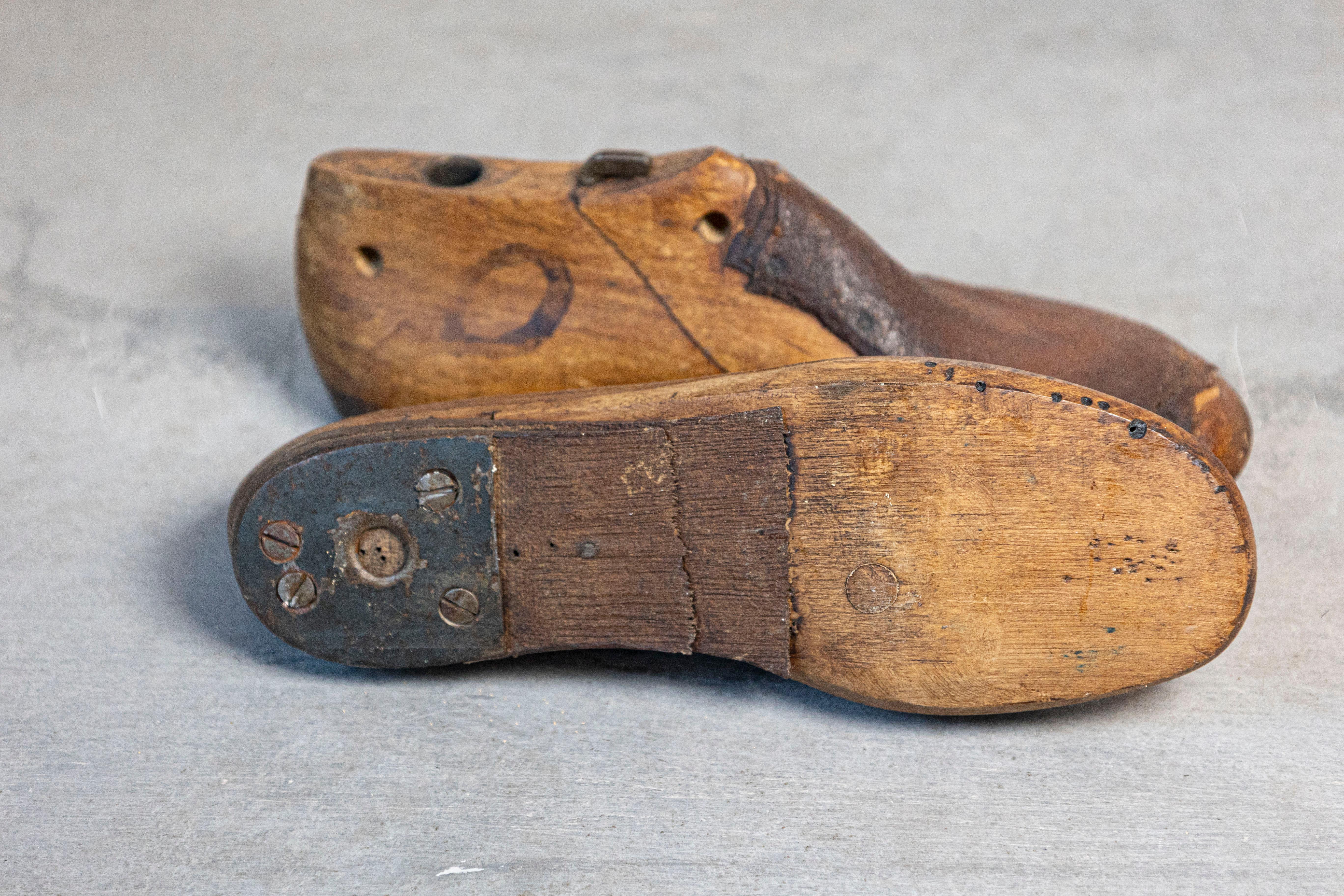 Pair of English Vintage Wood and Leather Handmade Cobbler's Shoe Lasts For Sale 2