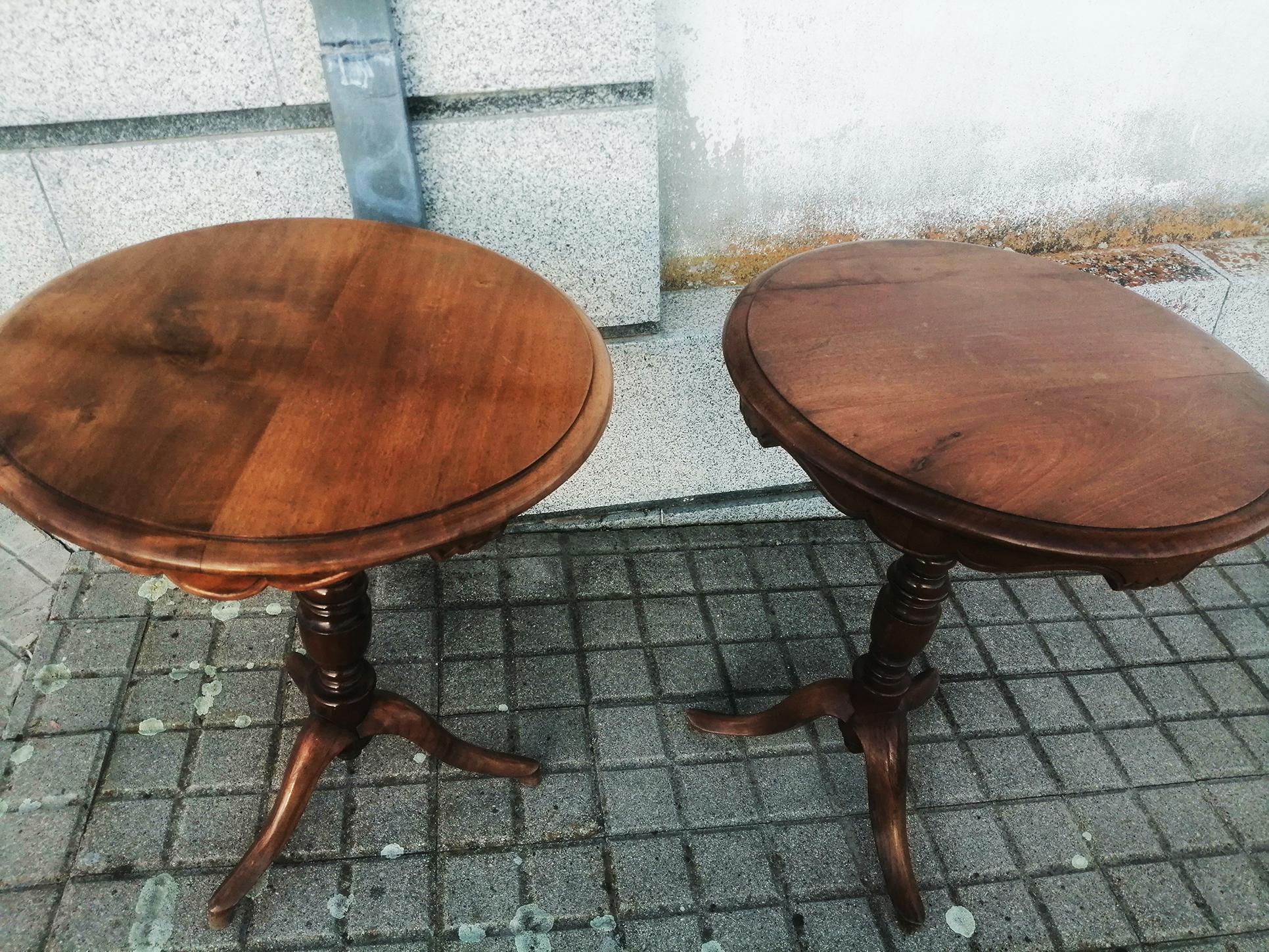 
Pair of walnut gueridon or side tables

these tables are round on a tripod Luis Felipe style.,Queen Anne style side table


Beautiful walnut wood table. This pair of tables from the early twentieth century, are in perfect condition, and maintain