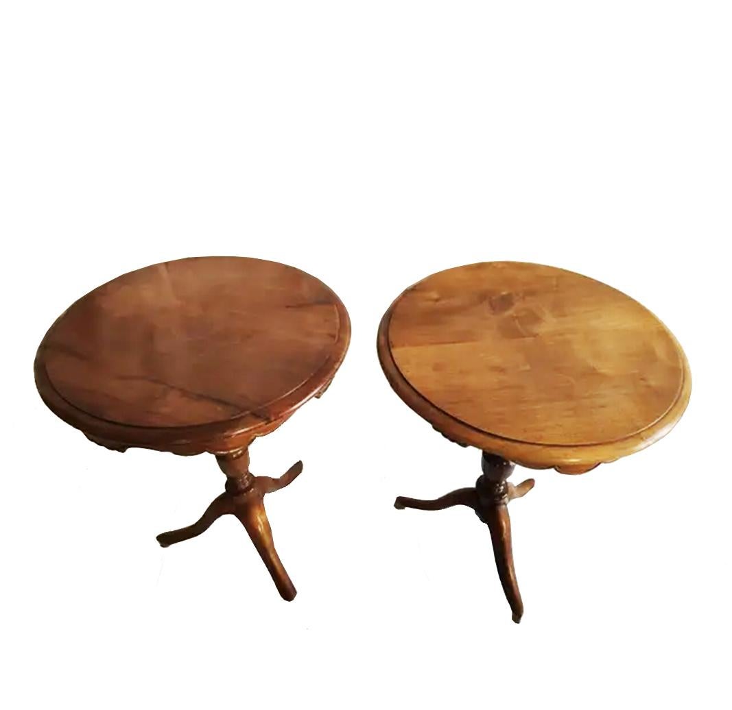 Pair Side or End Tables of  Walnut , England .Early 20th Century In Excellent Condition In Mombuey, Zamora