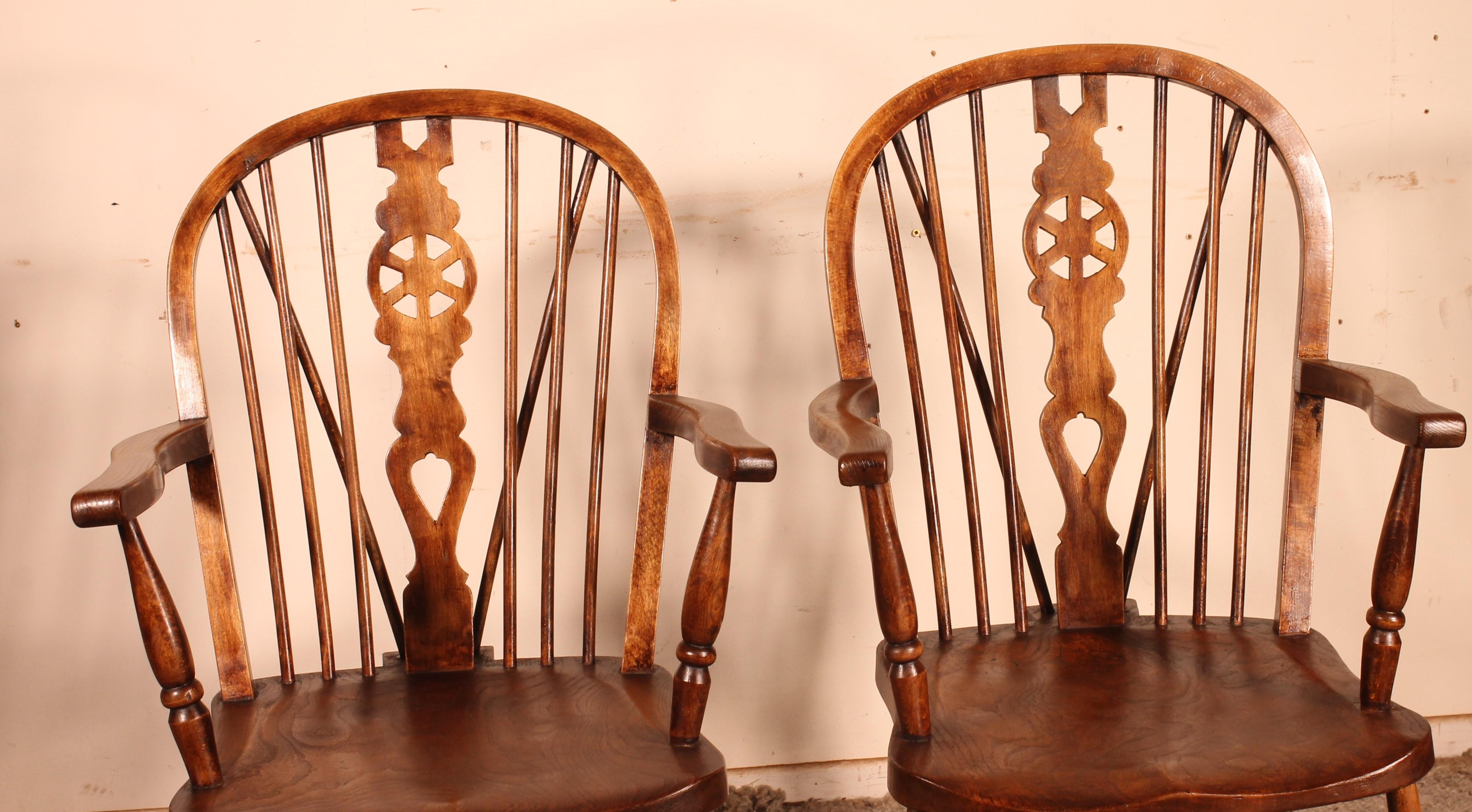 British Pair of English Windsor Armchairs from the 19th Century