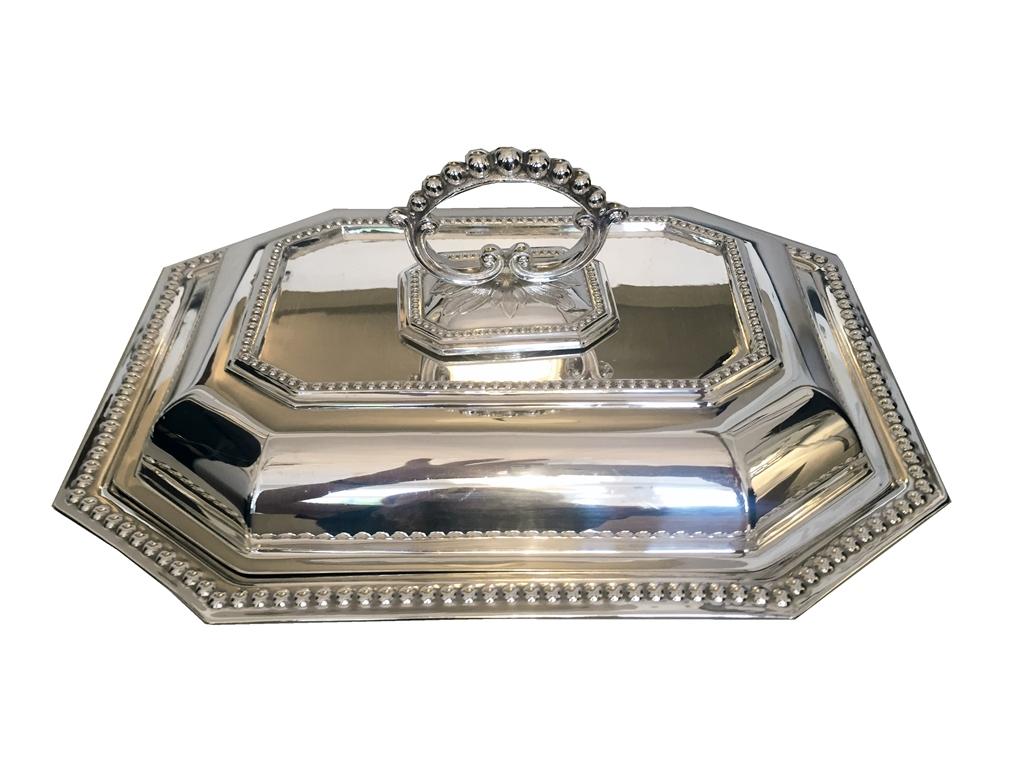 Art Deco Pair of entree bowls “EPNS” For Sale