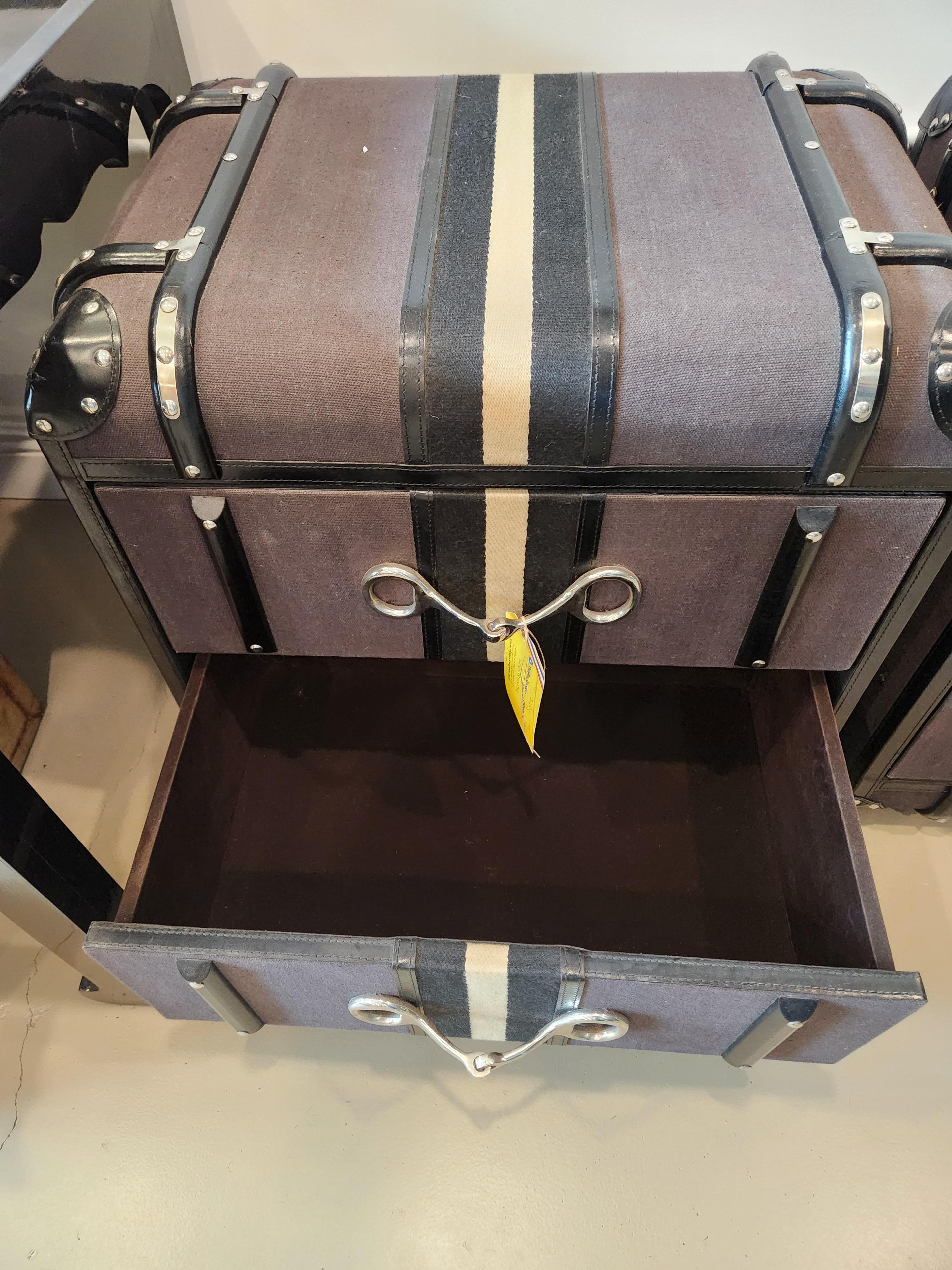 Coppia di cassettoni di ispirazione equestre con ferramenta Snaffle-Bit In condizioni ottime in vendita a New Orleans, LA