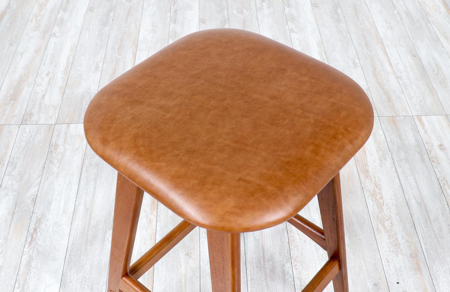 Expertly Restored - Pair of Erik Buch Teak & Tan Leather Bar Stools In Excellent Condition In Los Angeles, CA