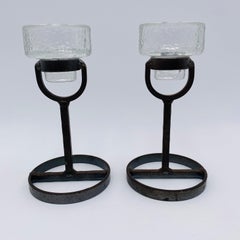 Coppia di portacandele in cristallo e ferro di Erik Hoglund per Boda Nova Svezia