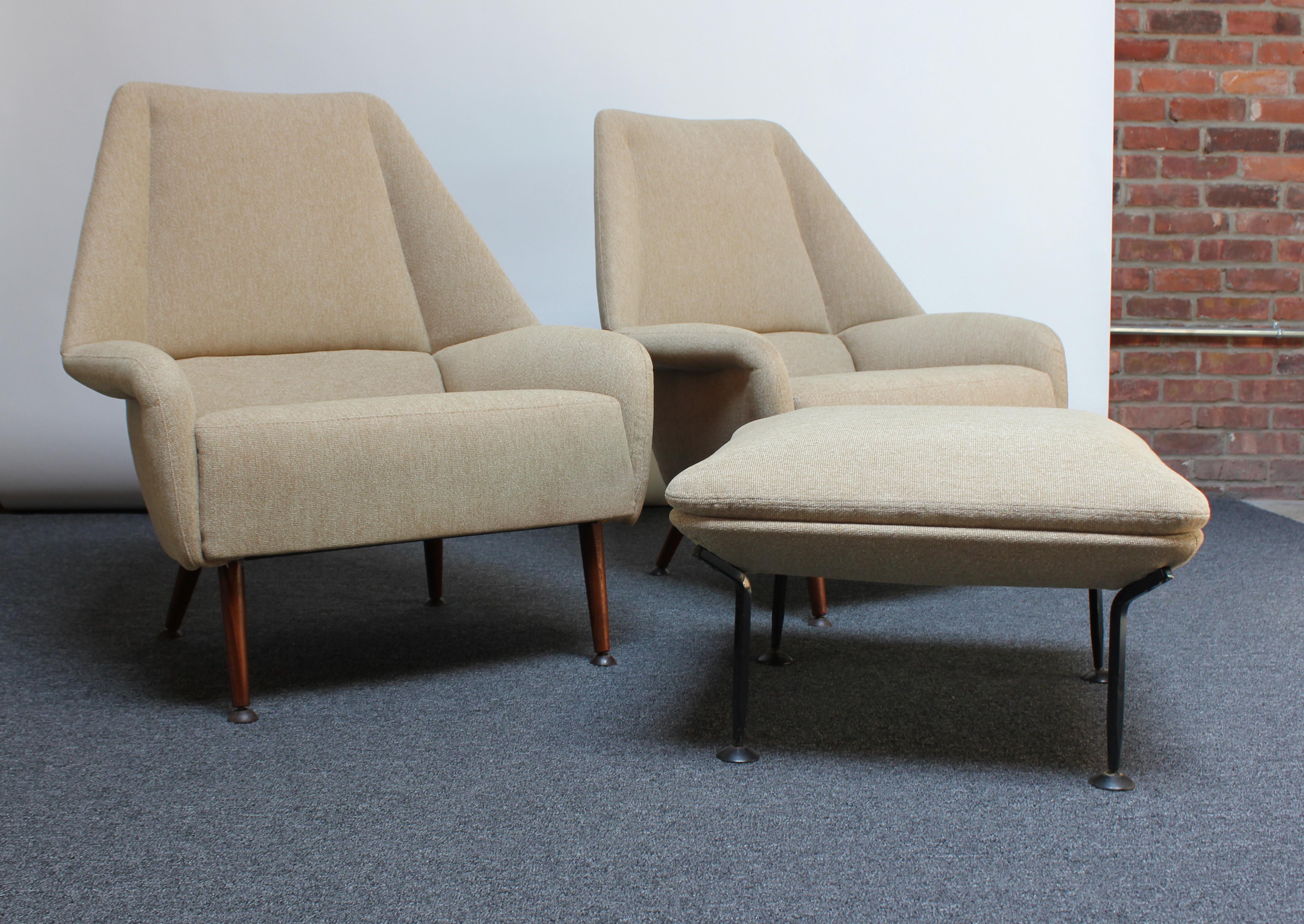 This rare set of 'Flamingo' lounge chairs was designed in 1959 by the English designer, Ernest Race. The same year the chair was introduced, it was granted the 'design of the year award' by the Council of Industrial Design.
Both chairs and ottoman