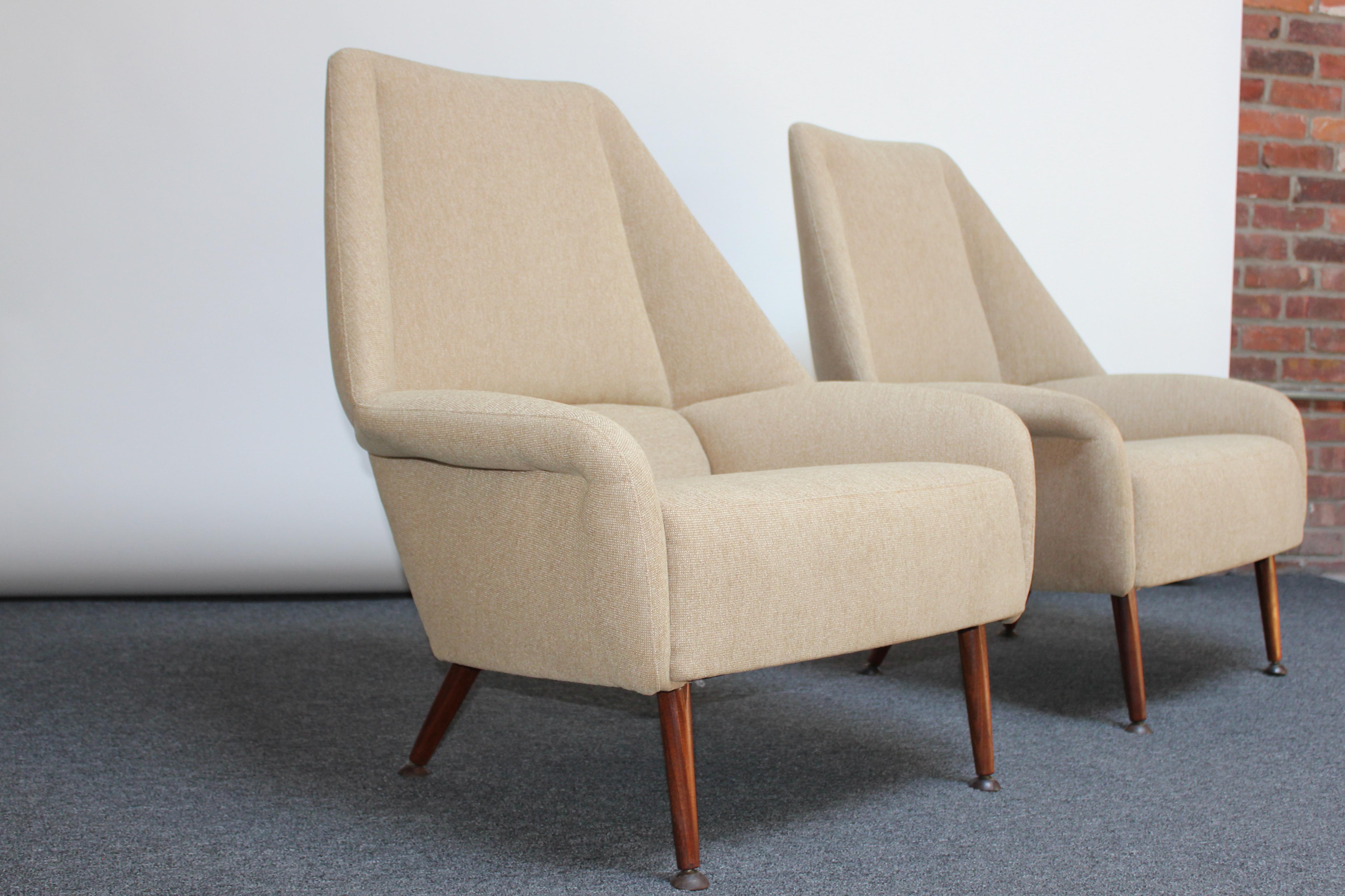 Upholstery Pair of Ernest Race Flamingo Lounge Chairs and Ottoman