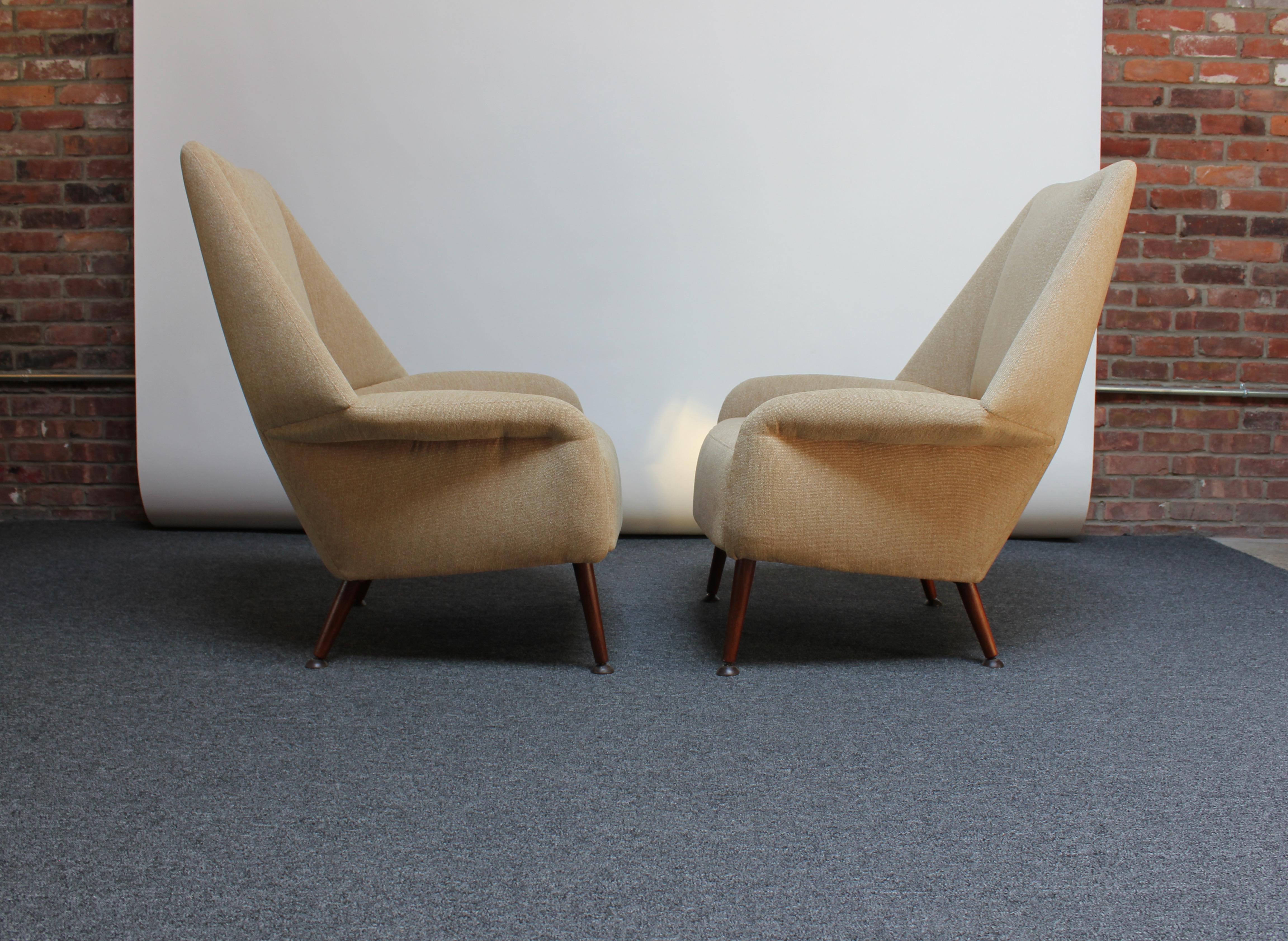 Pair of Ernest Race Flamingo Lounge Chairs and Ottoman 1