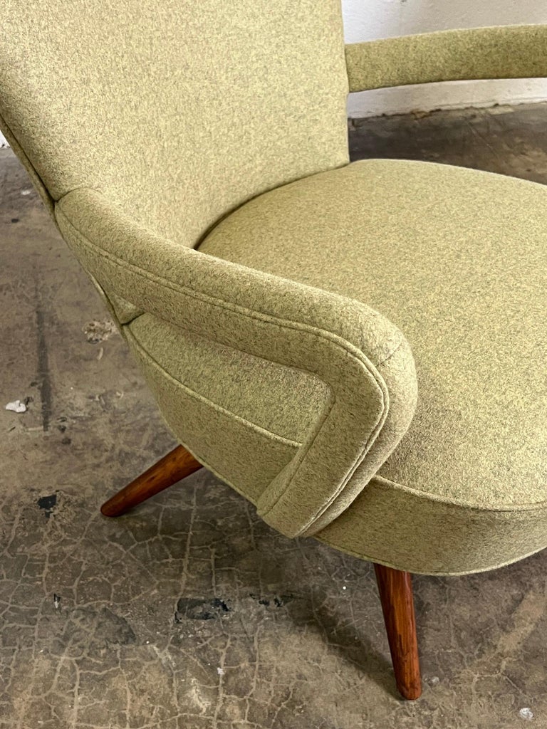 Pair of Ernst Schwadron Lounge Chairs For Sale 8