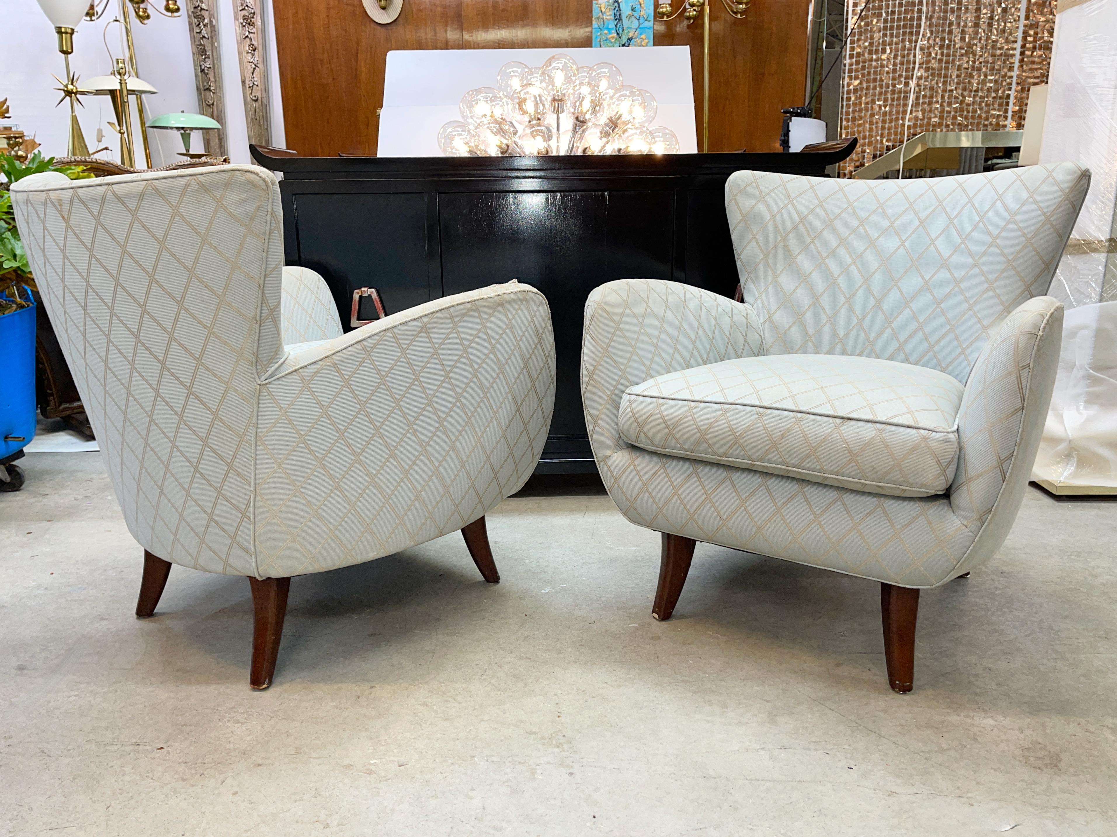 Mid-20th Century Pair of Ernst Schwadron Lounge Chairs For Sale