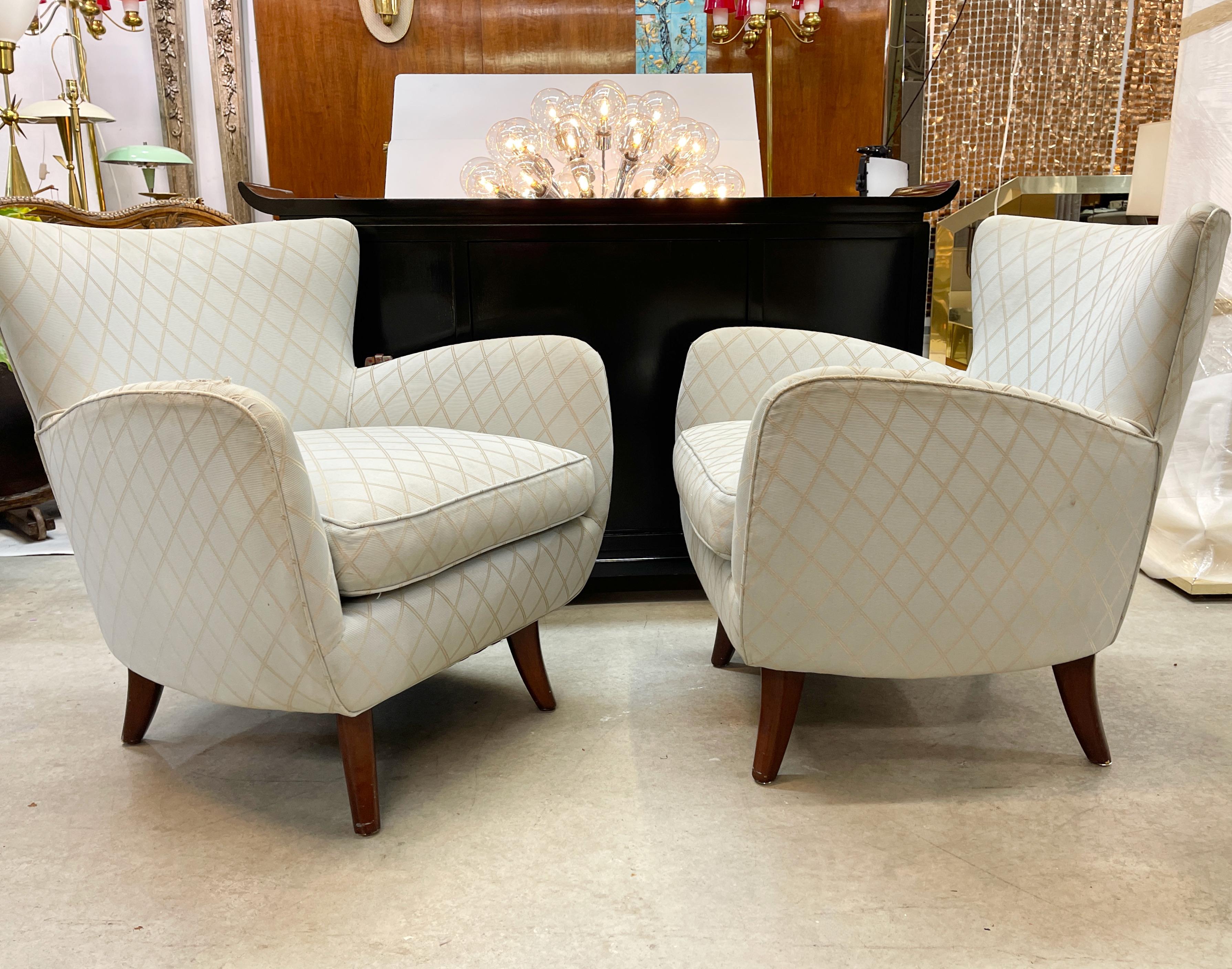Mahogany Pair of Ernst Schwadron Lounge Chairs For Sale