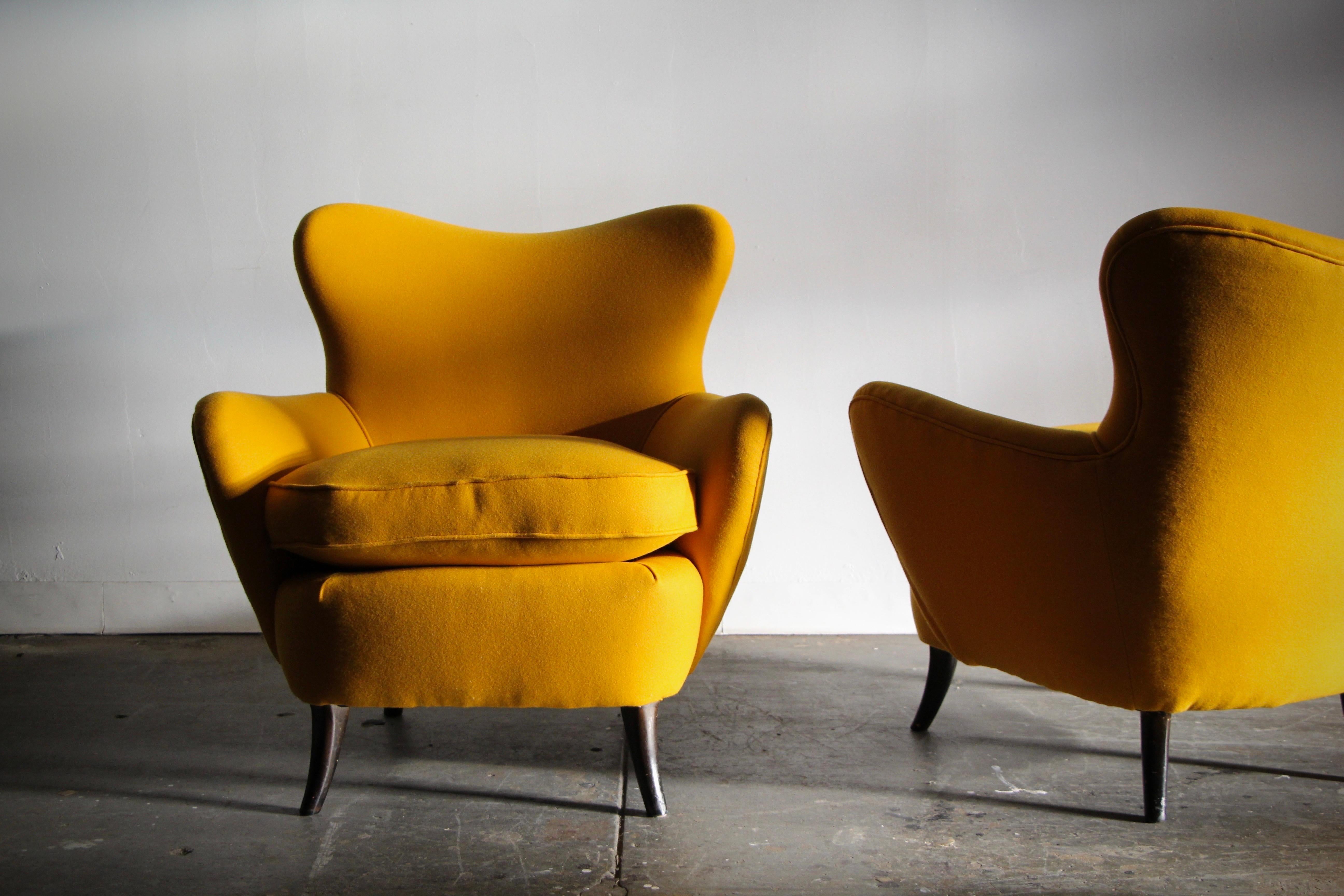 Pair of Ernst Schwadron Sculptural Wool Lounge Chairs, 1940s 1