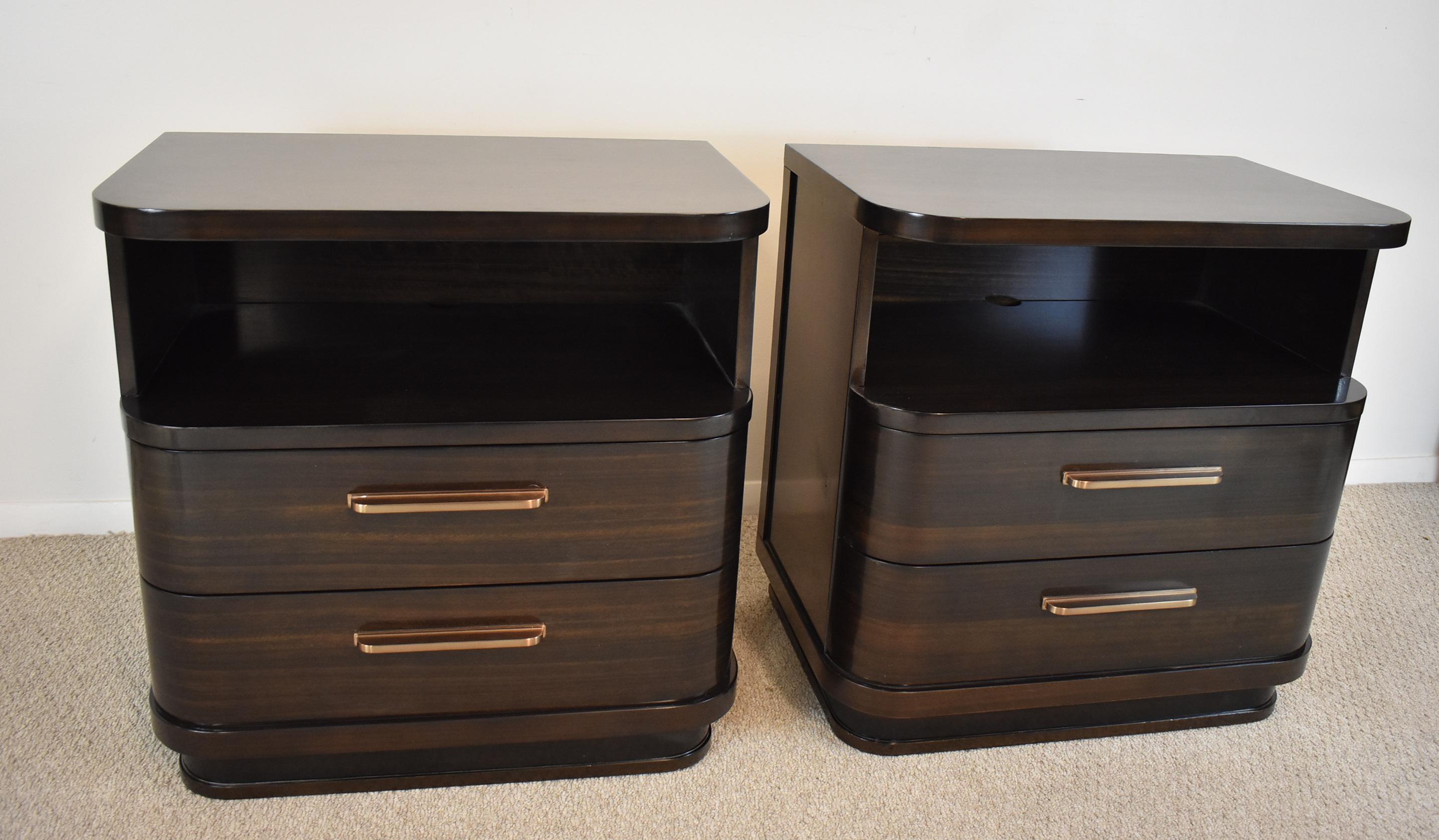 Pair of Espresso Finish Caracole Streamline Nightstands For Sale 1