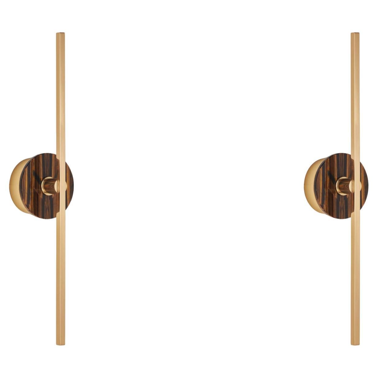 Pair of Essential Italian Wall Sconce "Elite Stick", Polished brass & Tiger Eye in vendita
