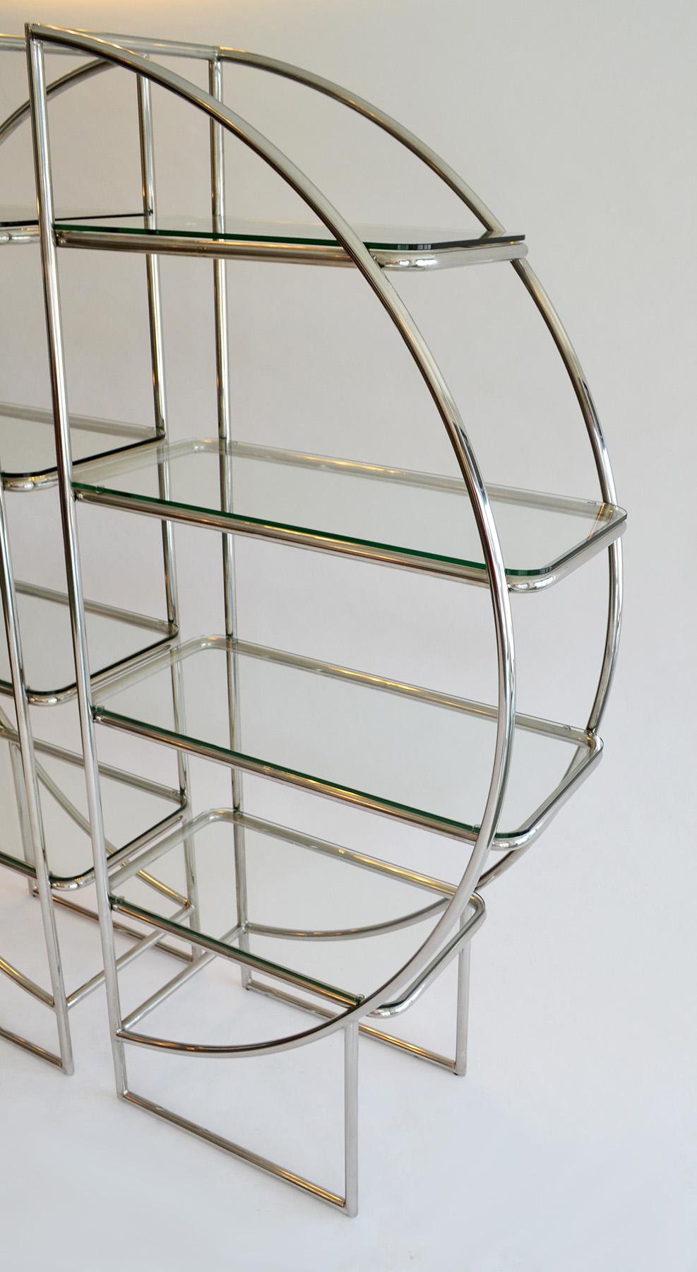 Pareja de Estanterías Art Decó Cromadas Tubulares y de Cristal Estilo Bauhaus Vidrio en venta