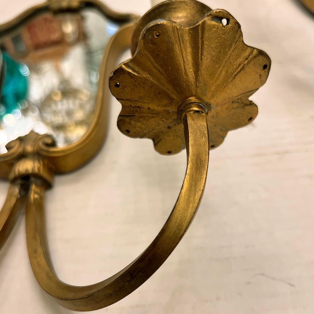 Coppia di lampade a specchio incise In condizioni buone in vendita a New York, NY