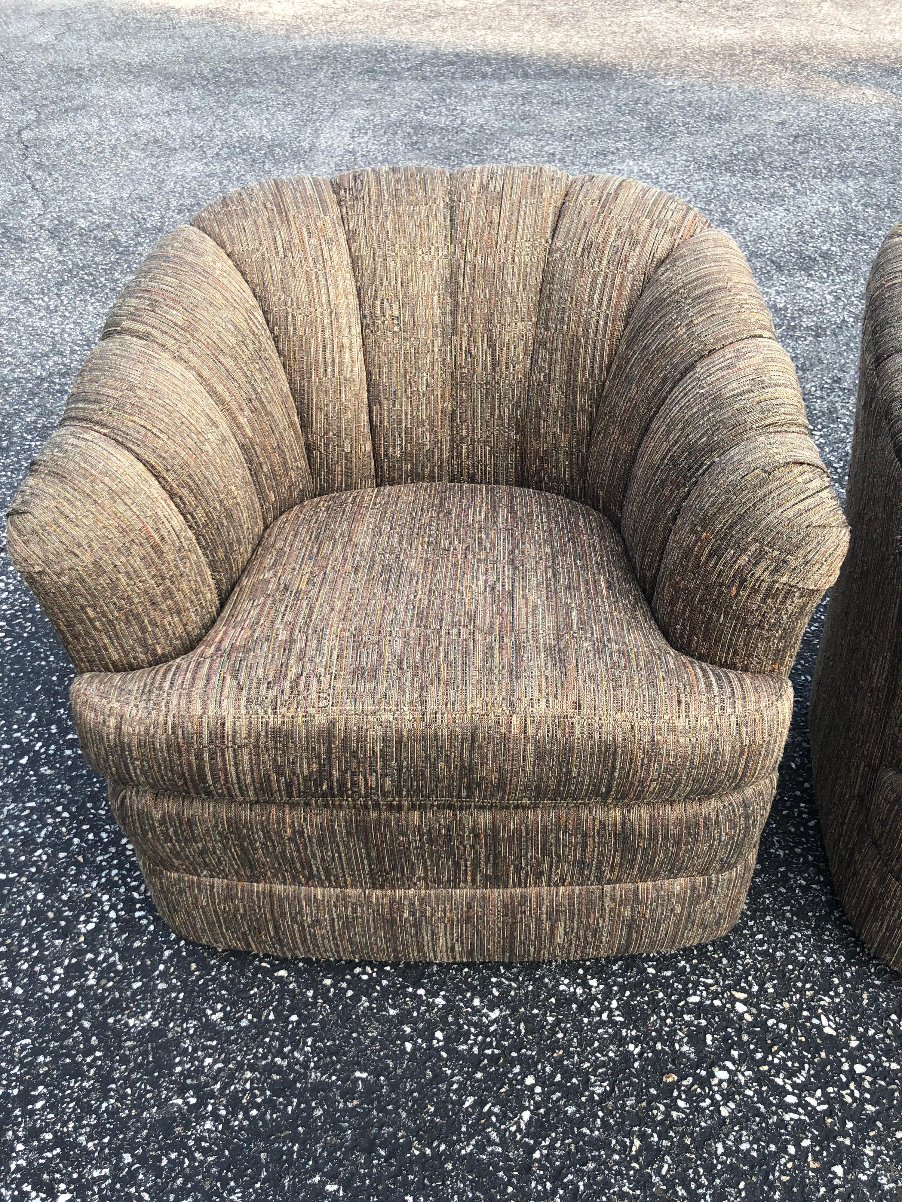 Paire de chaises pivotantes en gris A Silver texturé 5