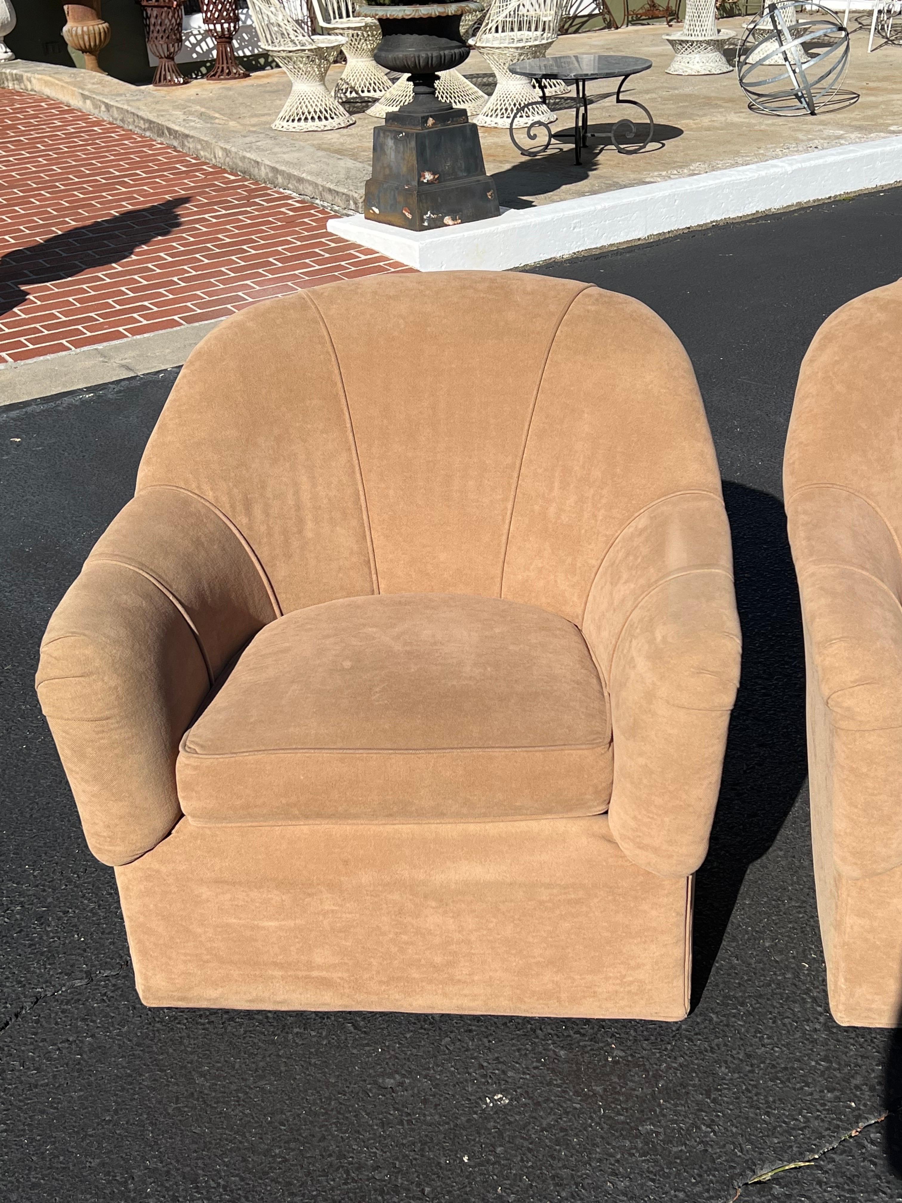 Pair of Ethan Allen Swivel Chairs 9