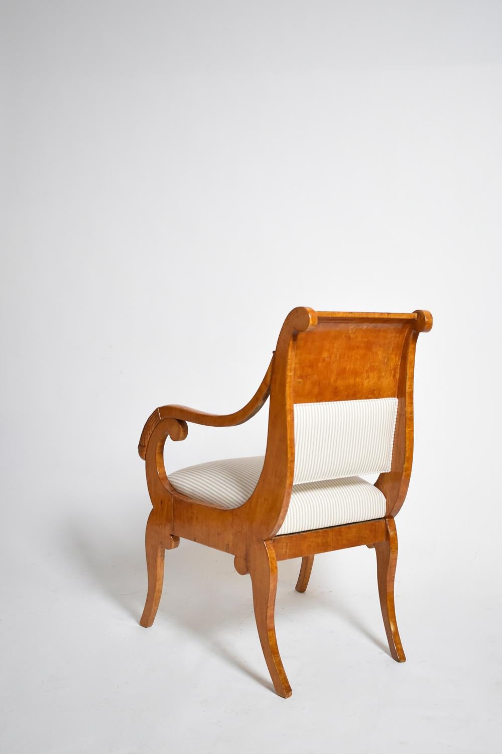 Italiano Pair of etruscan armchairs, XIXth c. in vendita