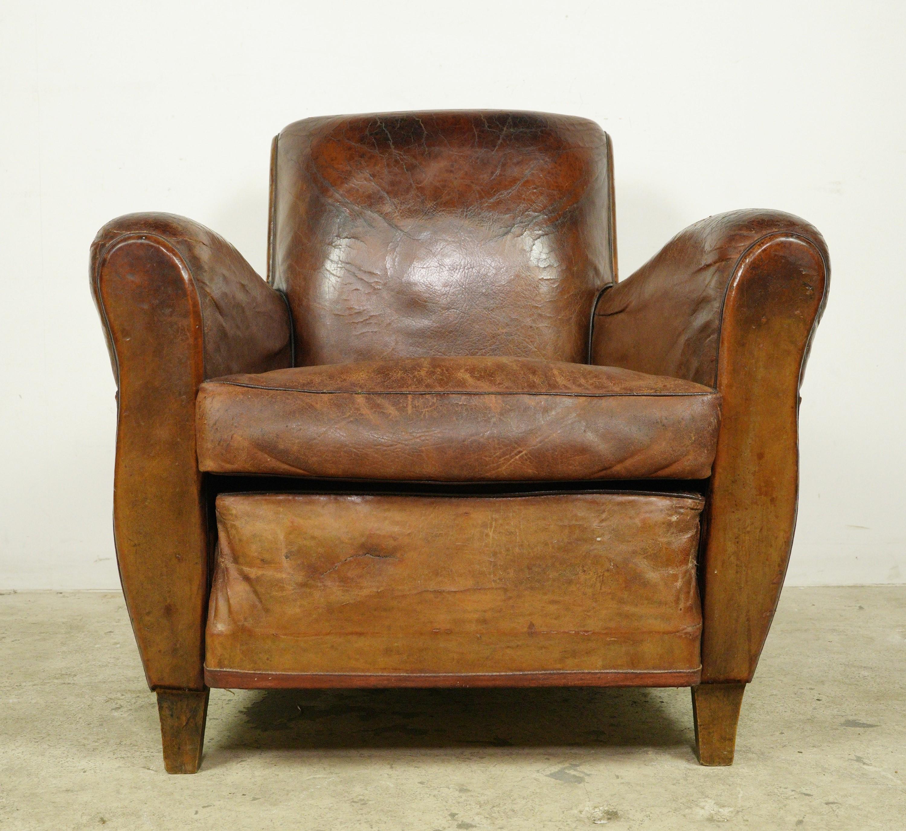 Pair of European Brown French Leather Club Chairs For Sale 6