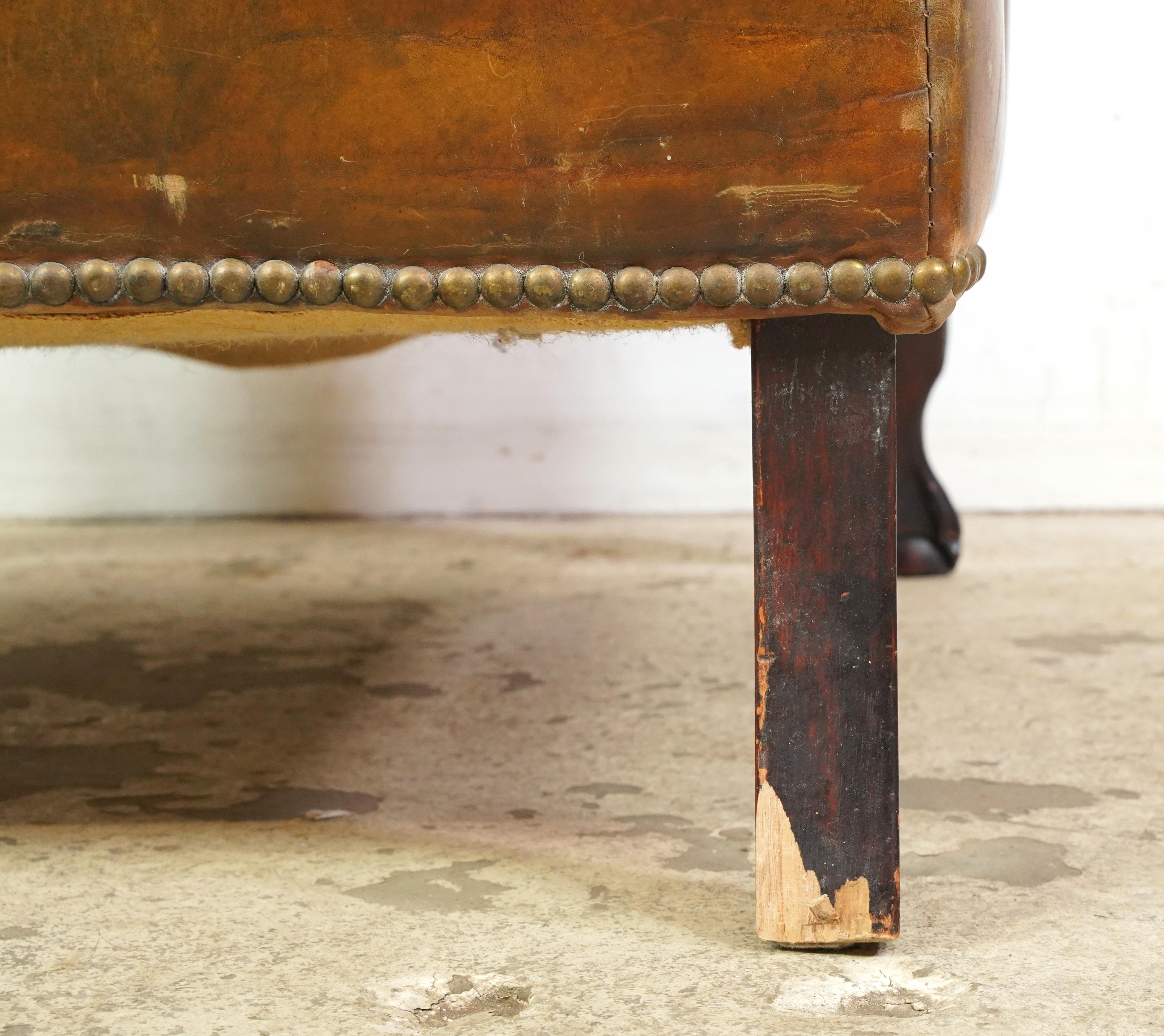 Pair of European Georgian Brown Leather Club Chairs For Sale 1